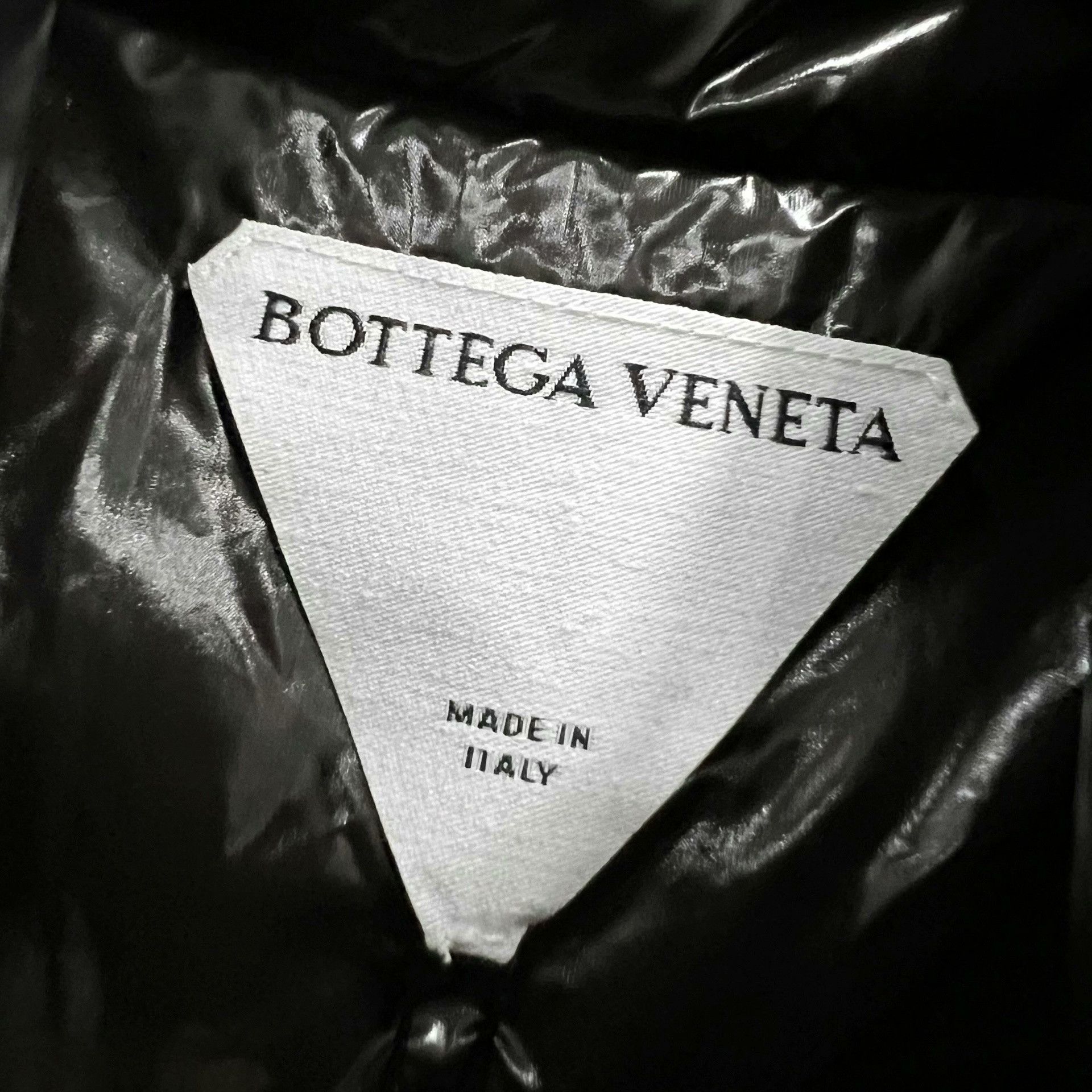 Bottega Veneta Bottega Veneta Black Shiny Down Jacket Size US M / EU 48-50 / 2 - 3 Thumbnail
