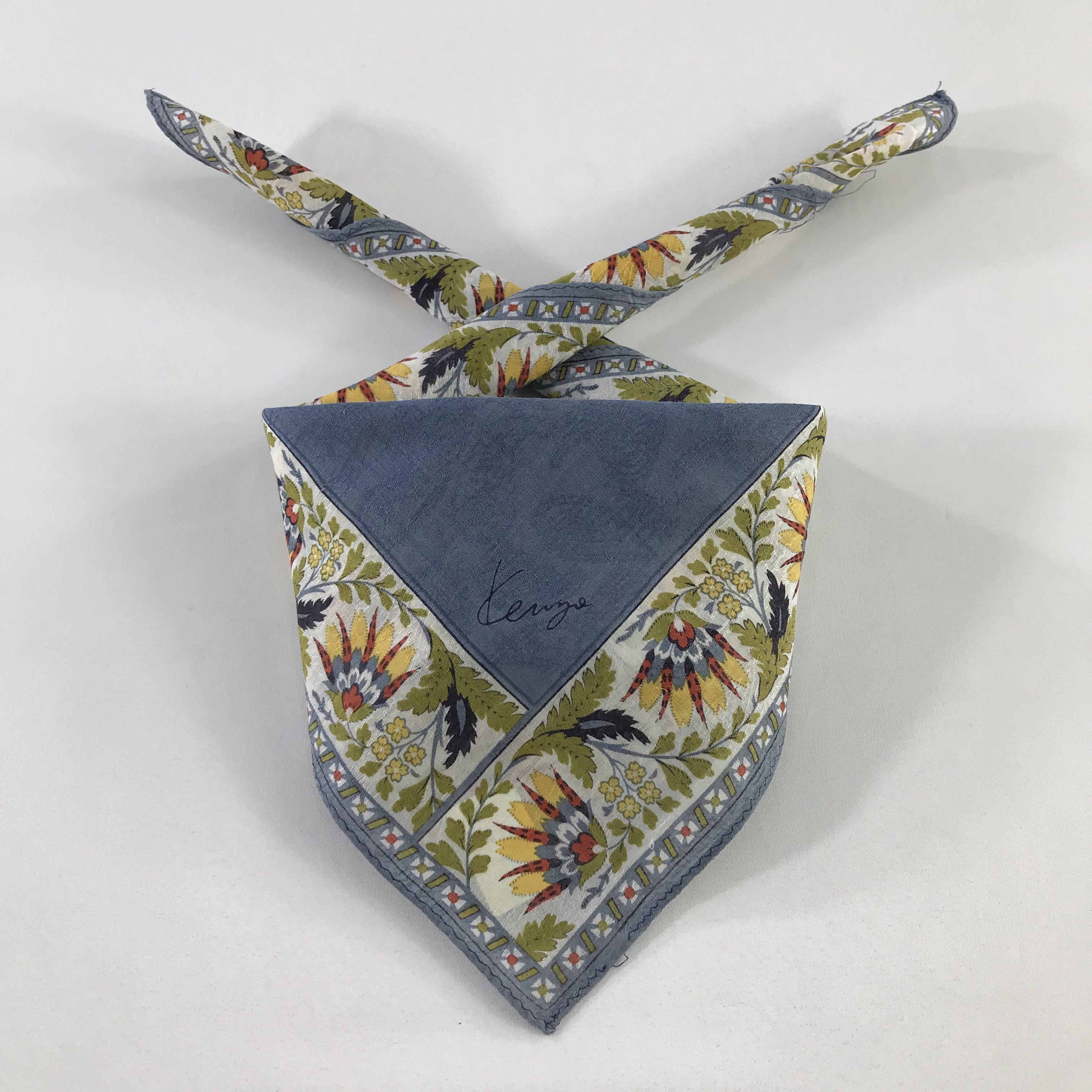 Kenzo × Vintage Kenzo Bandana / Handkerchief / Neckerchief - S933 Size ONE SIZE - 3 Thumbnail