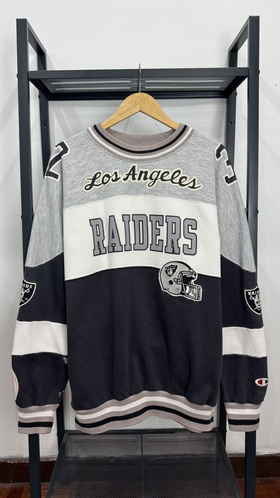 Champion × Vintage Rare Vintage NFL Raiders x Champion Sweatshirt Size US L / EU 52-54 / 3 - 1 Thumbnail
