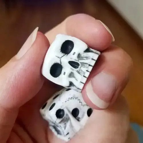 Jewelry Handmade White Skull Dice (2 pcs) Size ONE SIZE - 2 Thumbnail