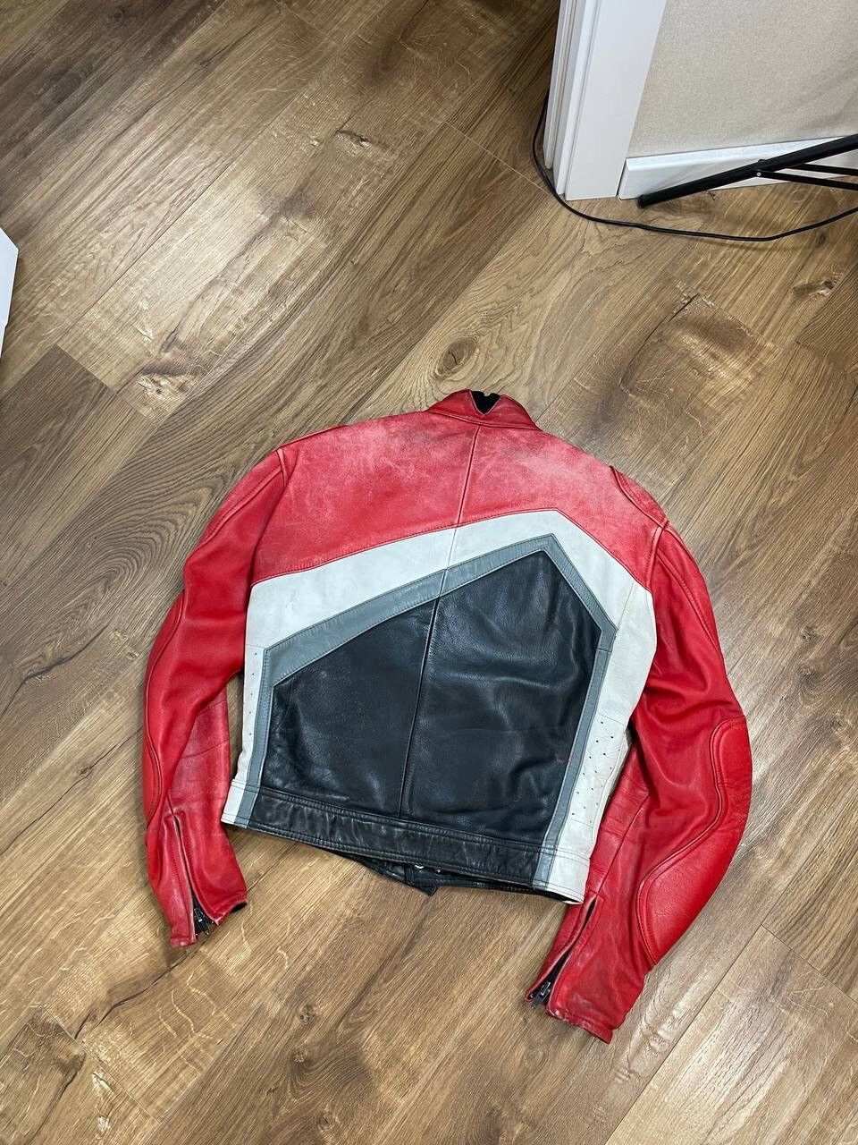 Genuine Leather × Vintage Vintage Genuine Leather 90’s Y2K Red Racing IXS Faded Jacket Size US M / EU 48-50 / 2 - 17 Thumbnail