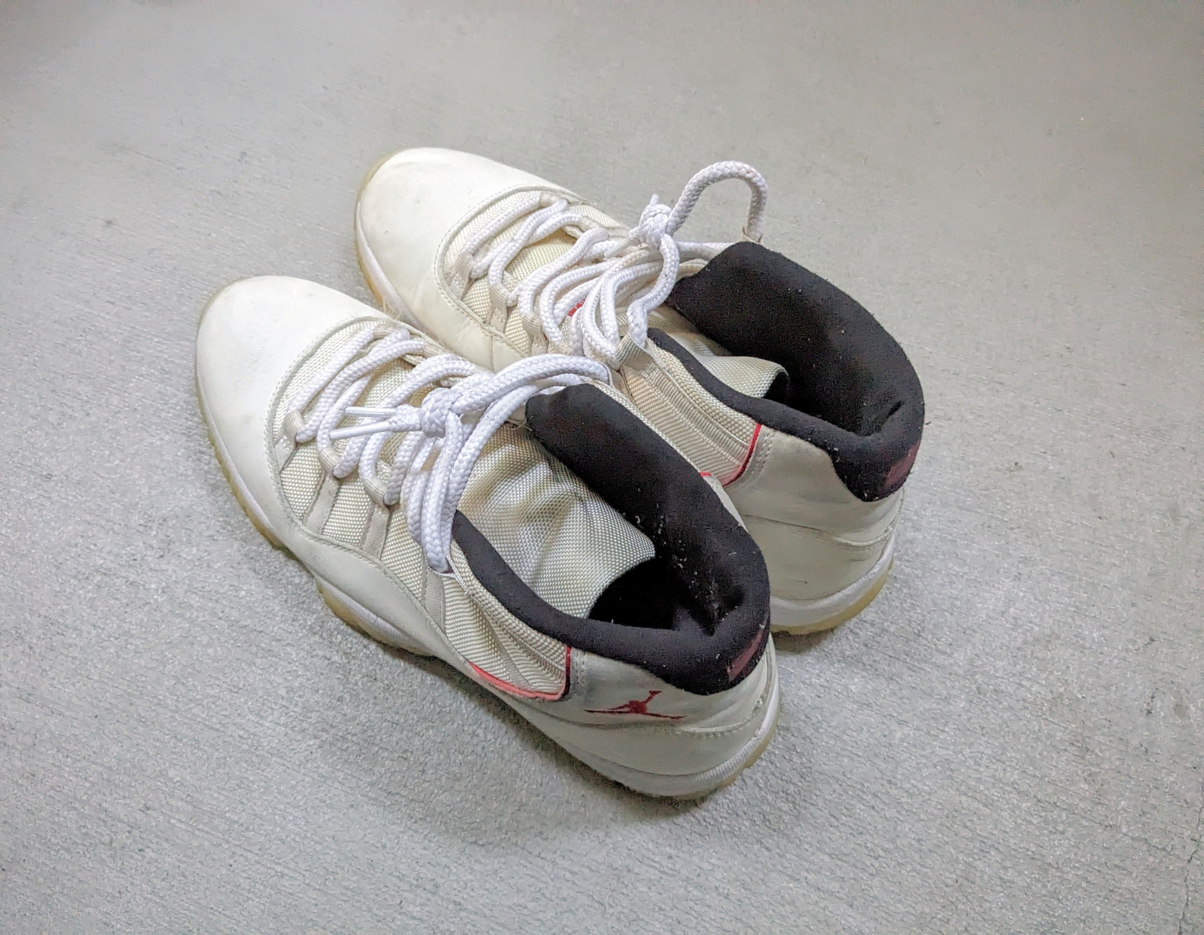 Jordan Brand Nike Air Jordan 11 Platinum Tint Size 11.5 White 378037-016 Size US 11.5 / EU 44-45 - 10 Thumbnail