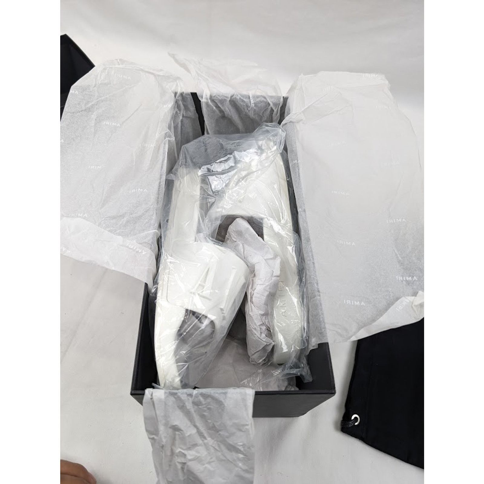 Amiri o1rshd1 Q:19 / Logo Pool Slide in White Size US 12 / EU 45 - 17 Thumbnail