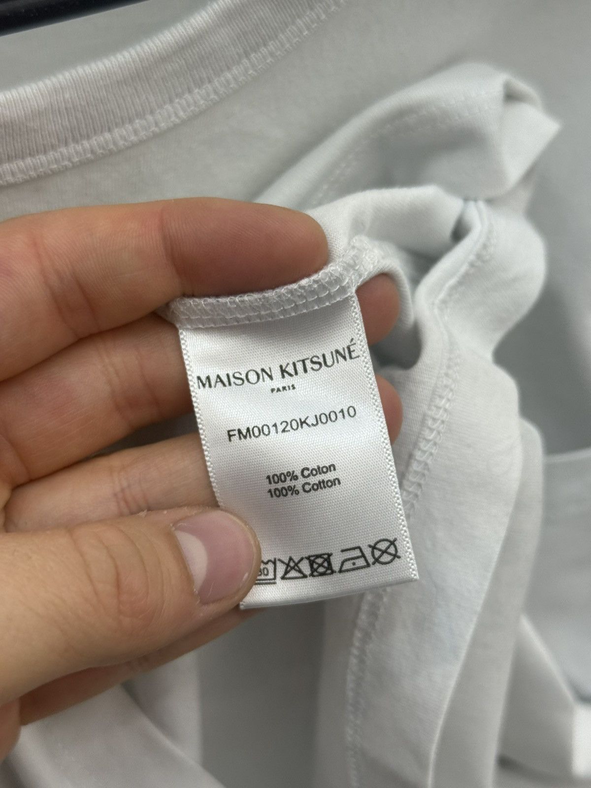 Maison Kitsune Maison Kitsune Fox Logo Embroidered Pocket Tee T-shirt Size US M / EU 48-50 / 2 - 5 Thumbnail