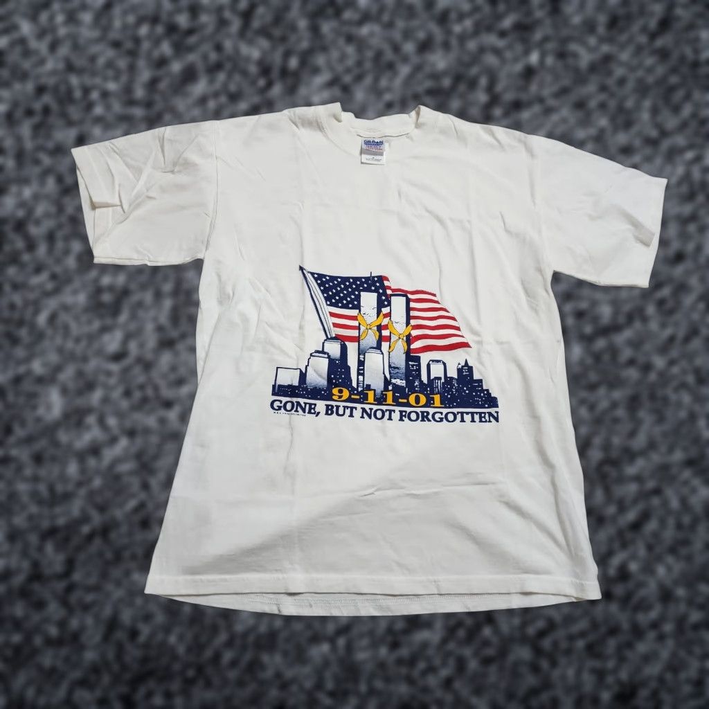 Jerzees VINTAGE Men's T-Shirt 9/11 Gone But Not Forgotten Short Sleeve Crew Neck White 2000s September 11 Memorial Fans Size US L / EU 52-54 / 3 - 1 Thumbnail