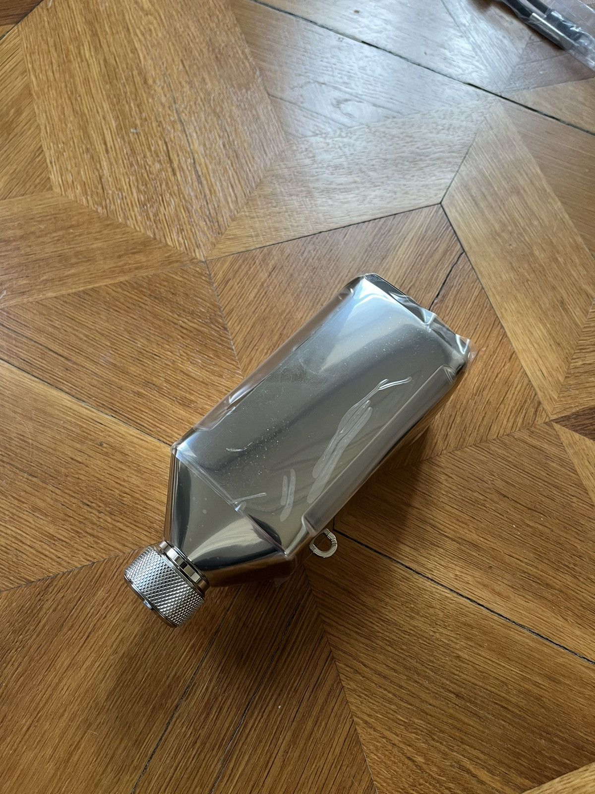 Givenchy Silver Water Bootle with Strap Size ONE SIZE - 3 Thumbnail