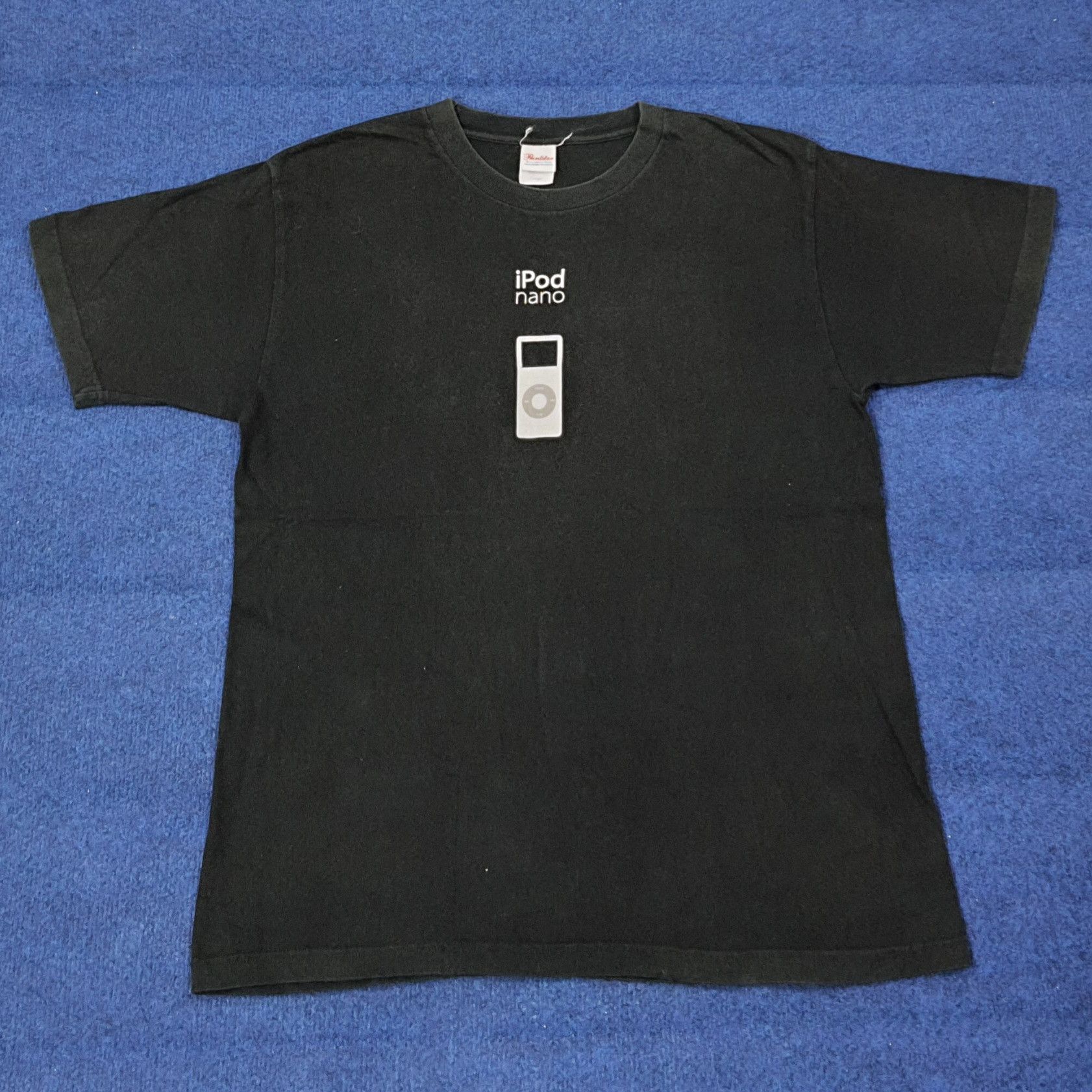 Vintage Vintage Apple Product iPod Nano Tshirt C267N37 Size US L / EU 52-54 / 3 - 1 Thumbnail