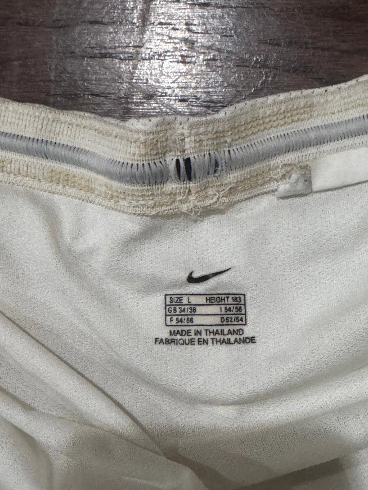 Nike Nike Manchester United Embroidered Dri-Fit Shorts Rare Sz L Size US 34 / EU 50 - 4 Thumbnail