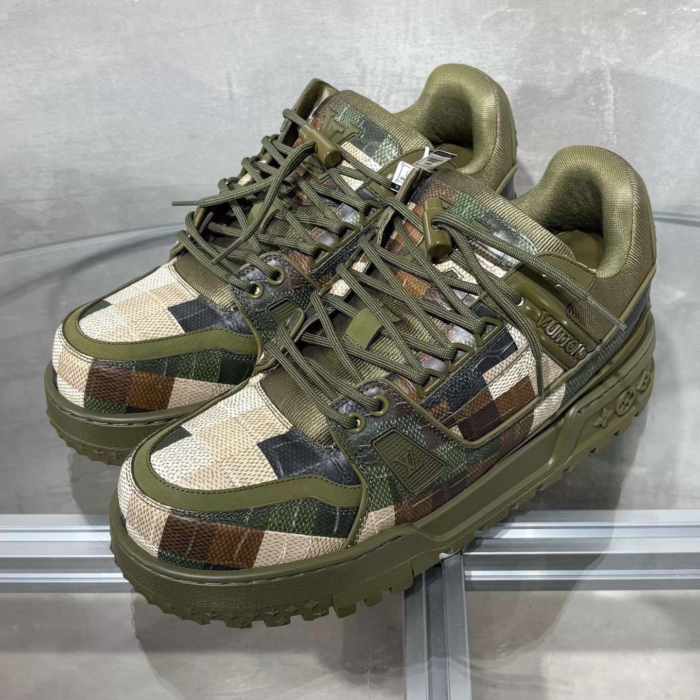 Louis Vuitton LV Trainer Pharrell x Camo Pang Ding UK8/42 Size US 9 / EU 42 - 2 Thumbnail
