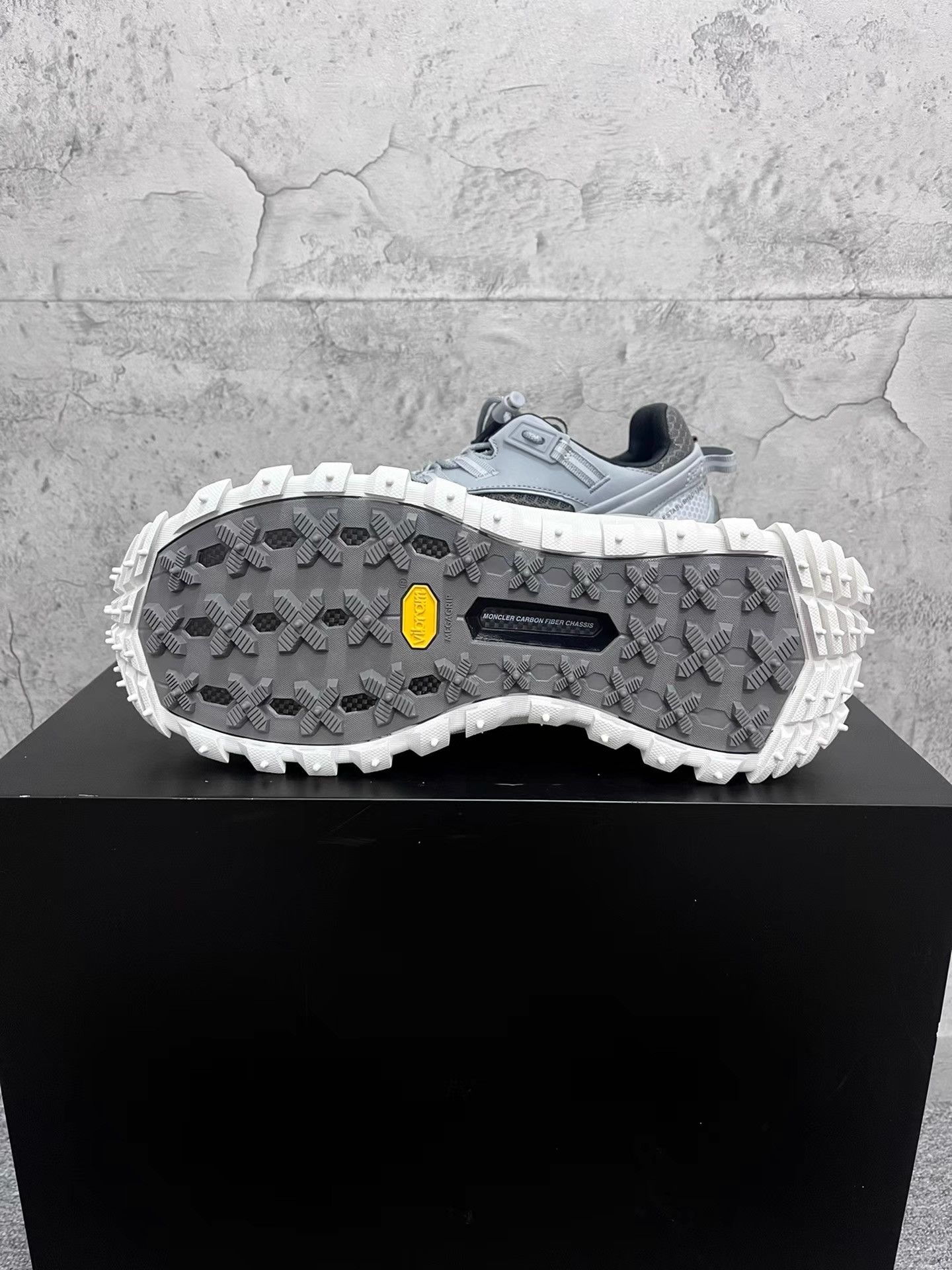 Moncler MONCLER Trailgrip GTX Sneakers K34 Size US 12 / EU 45 - 6 Thumbnail