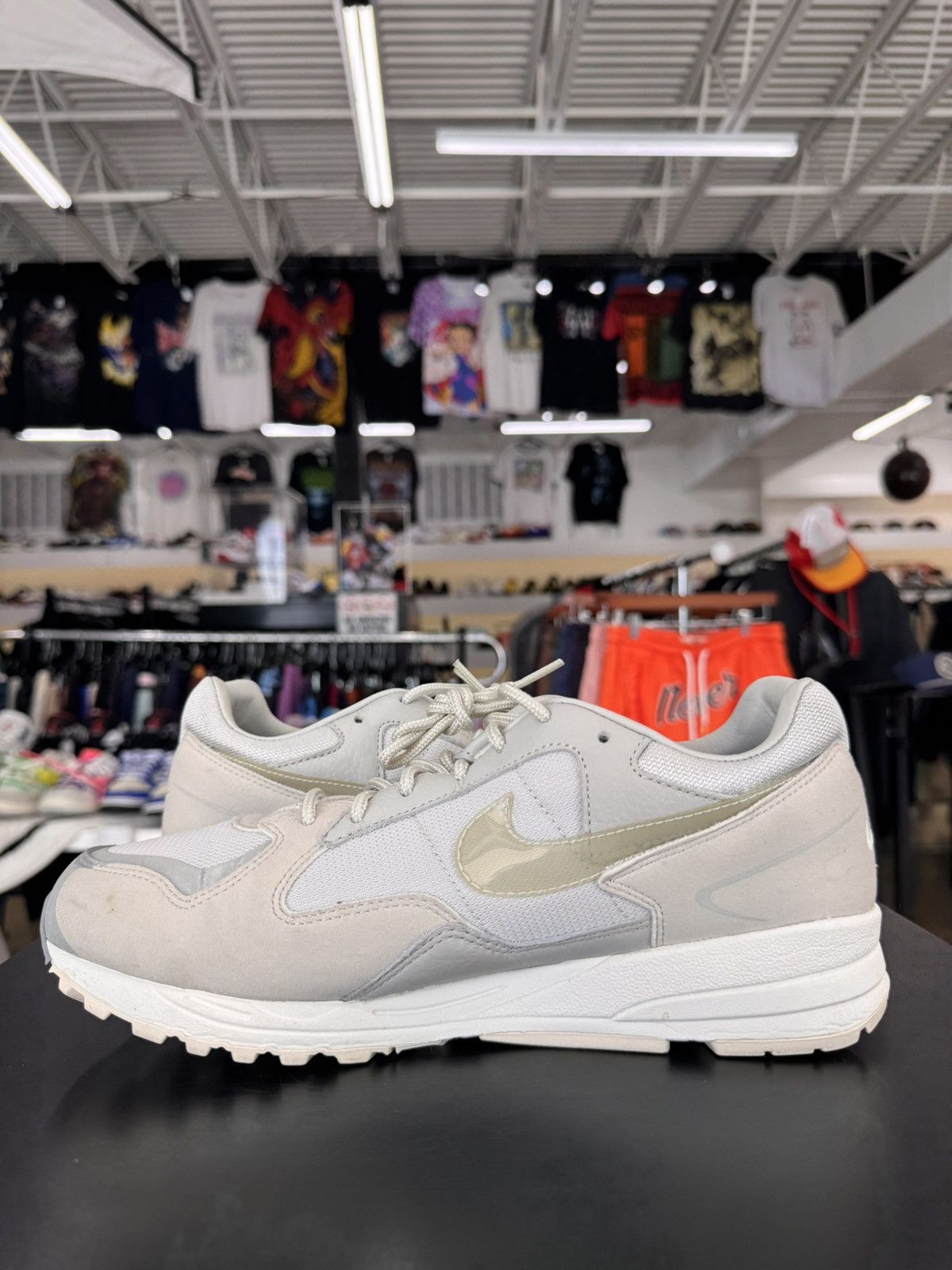Fear of God × Nike Nike Air Skylon FOG Light Bone Size 9 (2019) Size US 9 / EU 42 - 4 Thumbnail