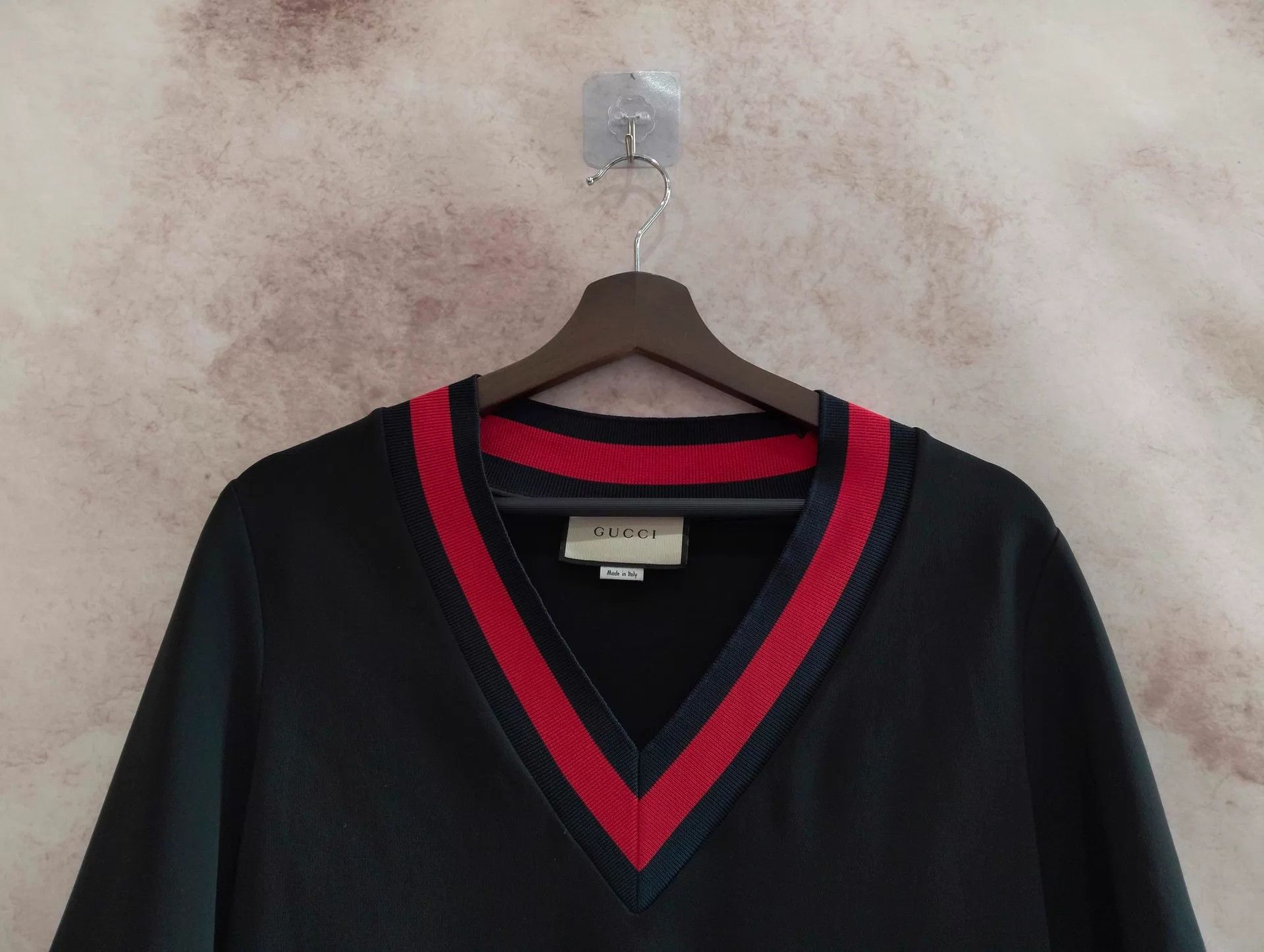 Gucci Gucci Black & Red V-Neck Knit Short-Sleeve Dress XS Size XS / US 0-2 / IT 36-38 - 3 Thumbnail