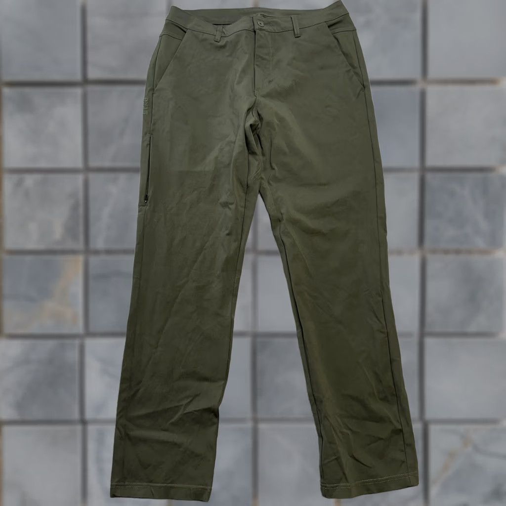 Vintage BYLT Everyday Pants 2.0 Mens 34 Green Chino Tapered 30in Inseam Stretch Flat Front 5-Pocket Casual Business Travel Pants Size US 34 / EU 50 - 1 Thumbnail