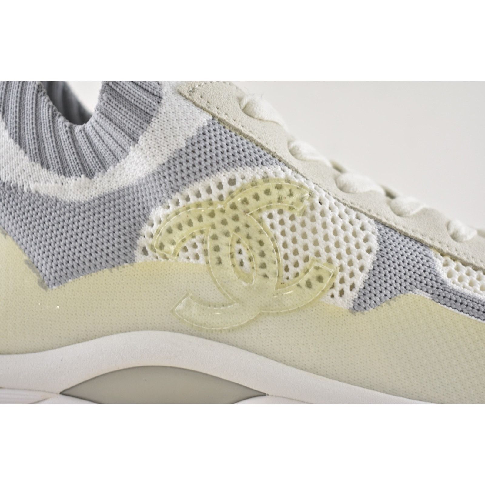 Chanel Chanel 22C Mens White Grey Knit Trainer Sneaker 44 11 Size US 11 / EU 44 - 4 Thumbnail