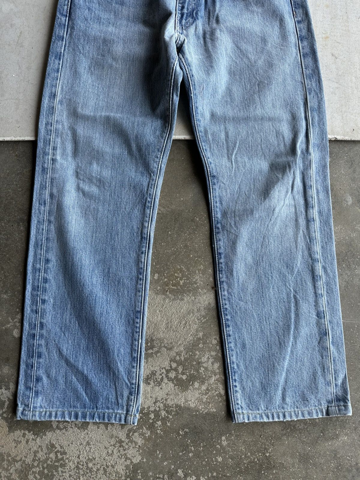 Levi's Vintage Clothing Vintage LEVI’S 505 Jeans Blue Washed Big E Denim Pants W30 Size US 30 / EU 46 - 6 Thumbnail