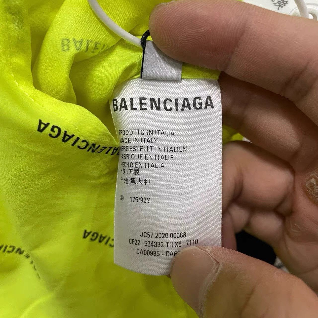 Balenciaga Balenciaga Barrage Logo Short Sleeve Shirt K28 Size US L / EU 52-54 / 3 - 3 Thumbnail