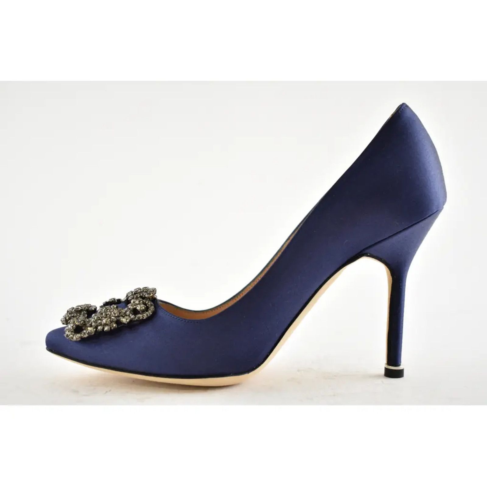 Manolo Blahnik Hangisi 105 Navy Satin Crystal Jewel Buckle Heel Pump 40 Size US 10 / IT 40 - 9 Thumbnail