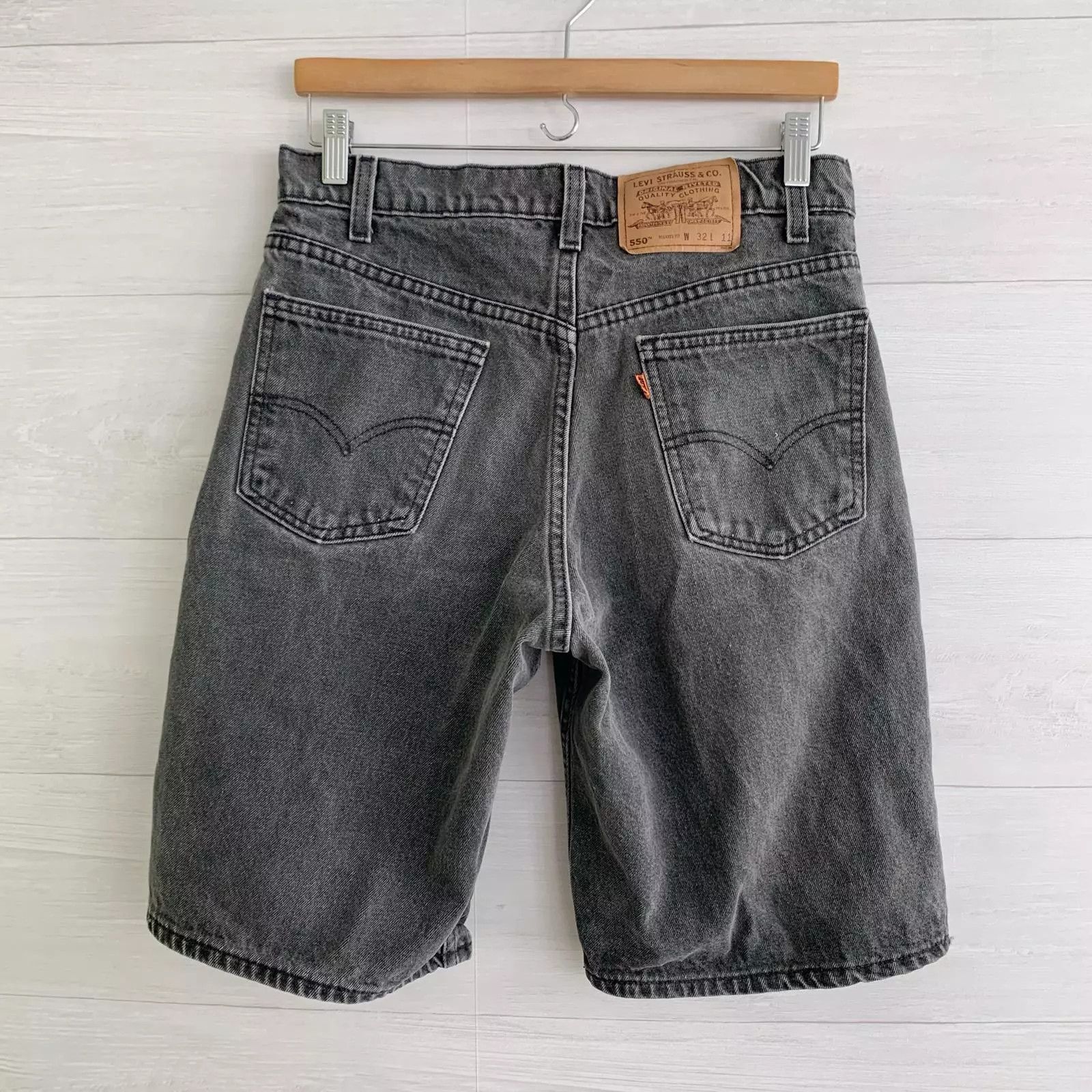 Levi's Vintage Levi’s 550 Relaxed fit Orange Tab jean shorts MiUSA Size US 32 / EU 48 - 2 Thumbnail
