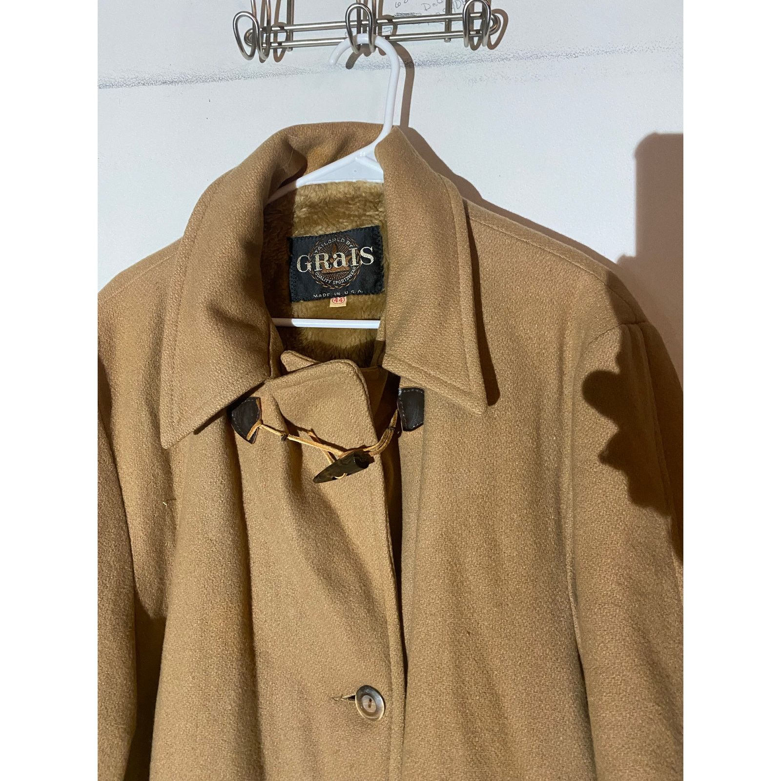 Gravis Vintage Grais Men's 44 Tan Wool/Fur Coat Size US S / EU 44-46 / 1 - 3 Thumbnail
