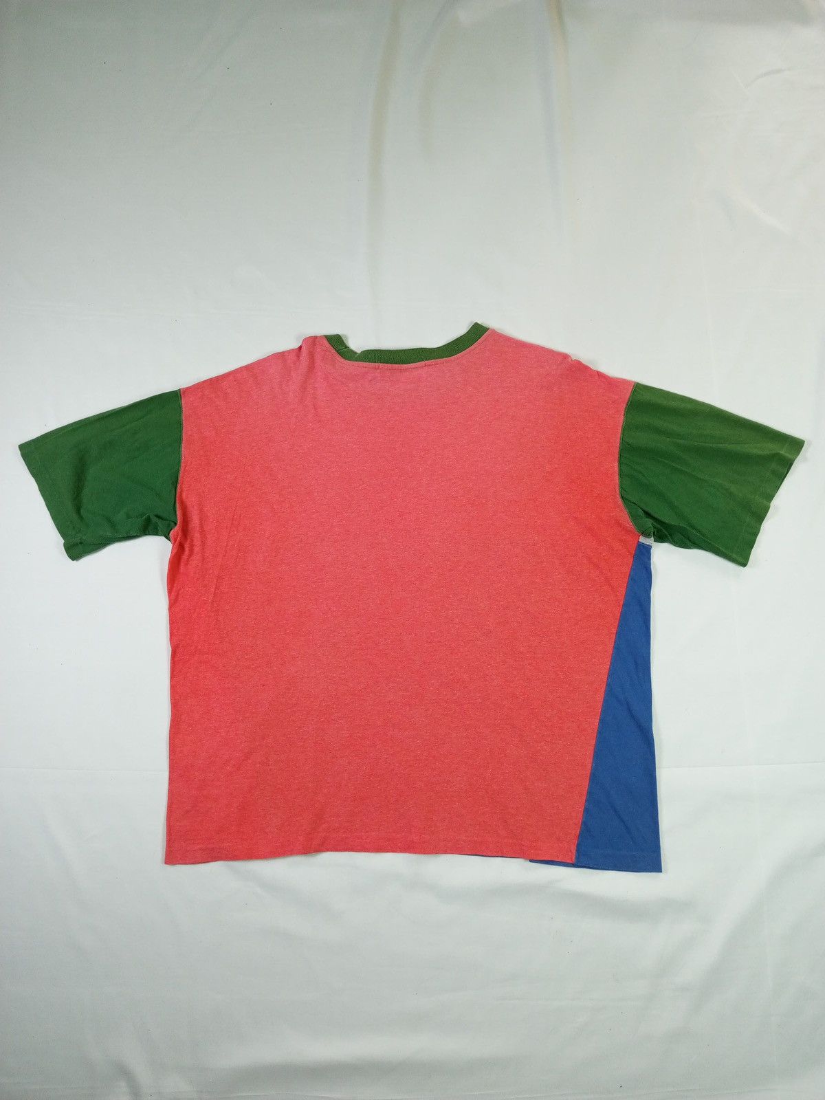 Givenchy VINTAGE GIVENCHY TSHIRT CRAZY MULTICOLOUR Size US L / EU 52-54 / 3 - 2 Thumbnail