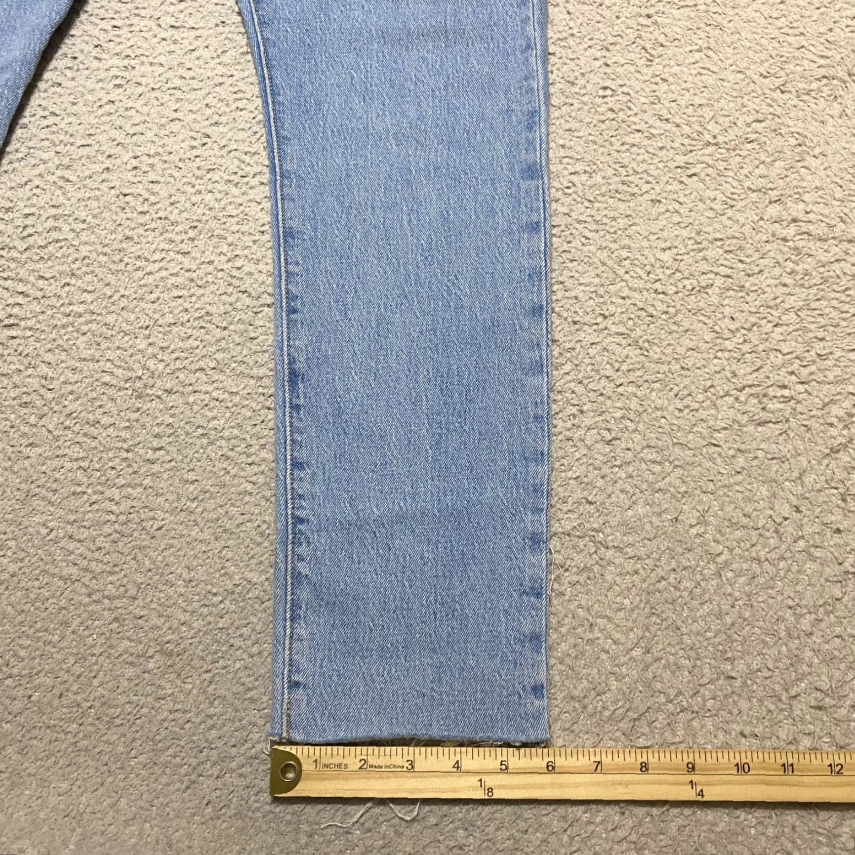 Levi's Levi's 501 Jeans Womens 27x28 Blue Denim High Rise Button Fly Straight Raw Hem Jeans (Vintage) Womens 501 Series 90s Theme Size 27" / US 4 / IT 40 - 5 Thumbnail