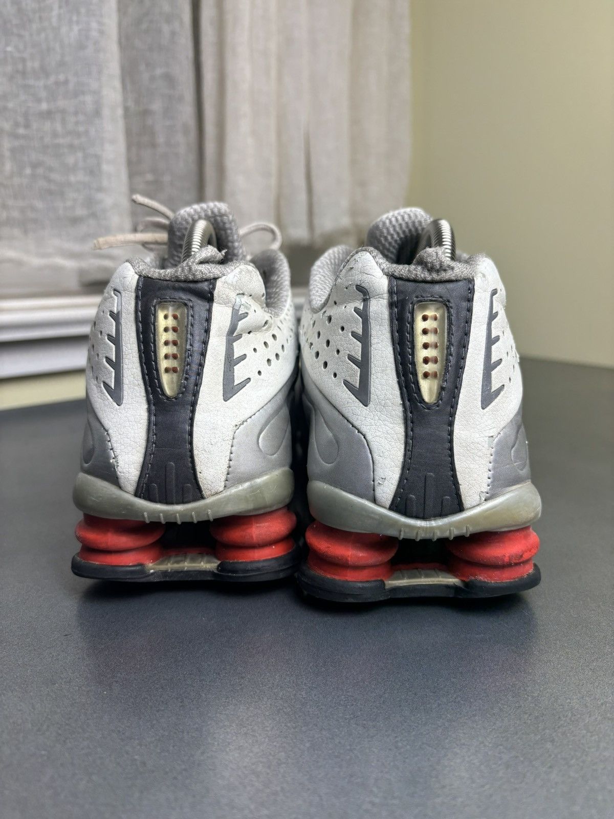Nike × Vintage OG 2001 Nike Shox R4 Original Release Vintage Nike Kendrick Size US 9 / EU 42 - 9 Thumbnail