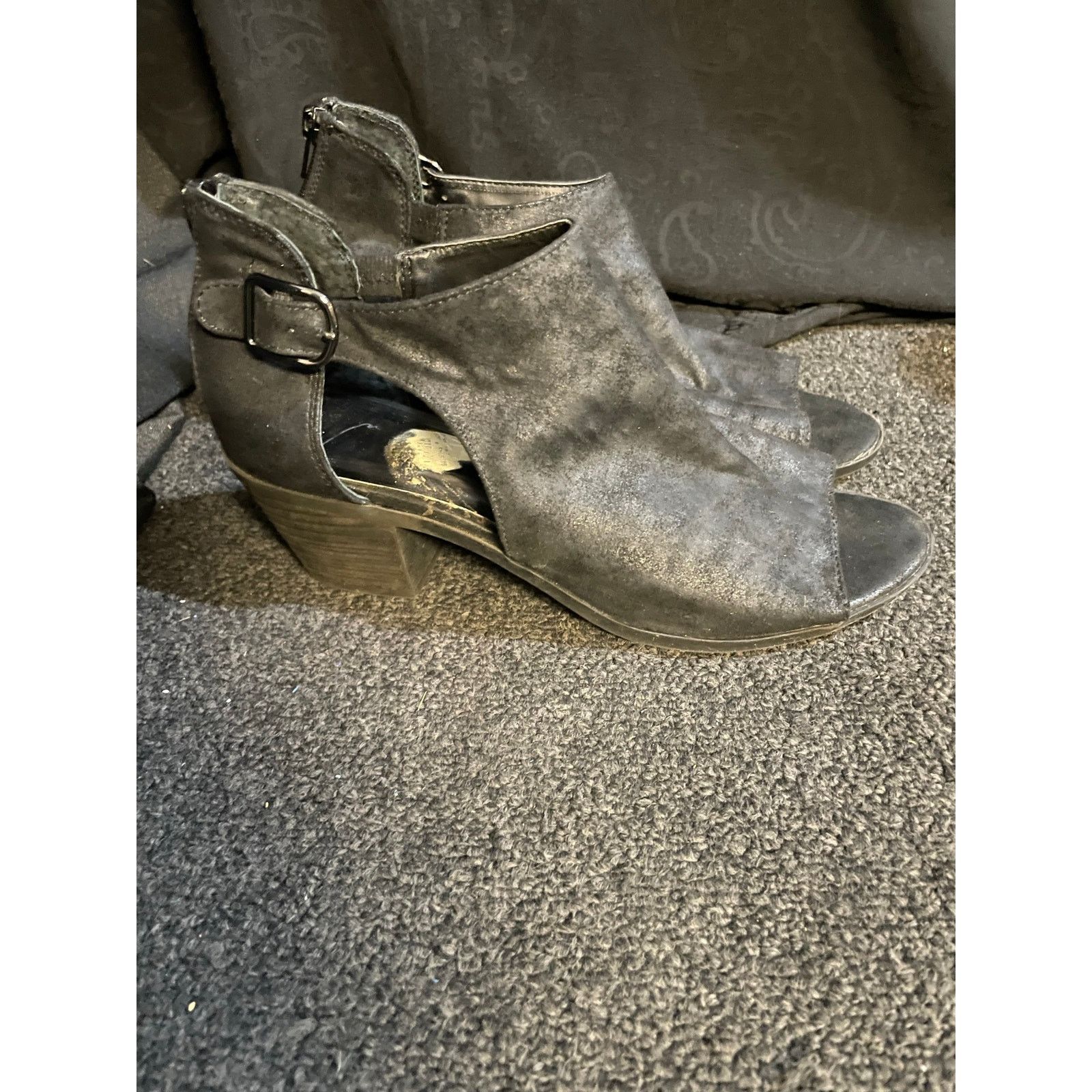 Other Carlos Santana Black Suede Peep Toe Bootie Women’s 8.5 M Size US 8.5 / IT 38.5 - 2 Thumbnail