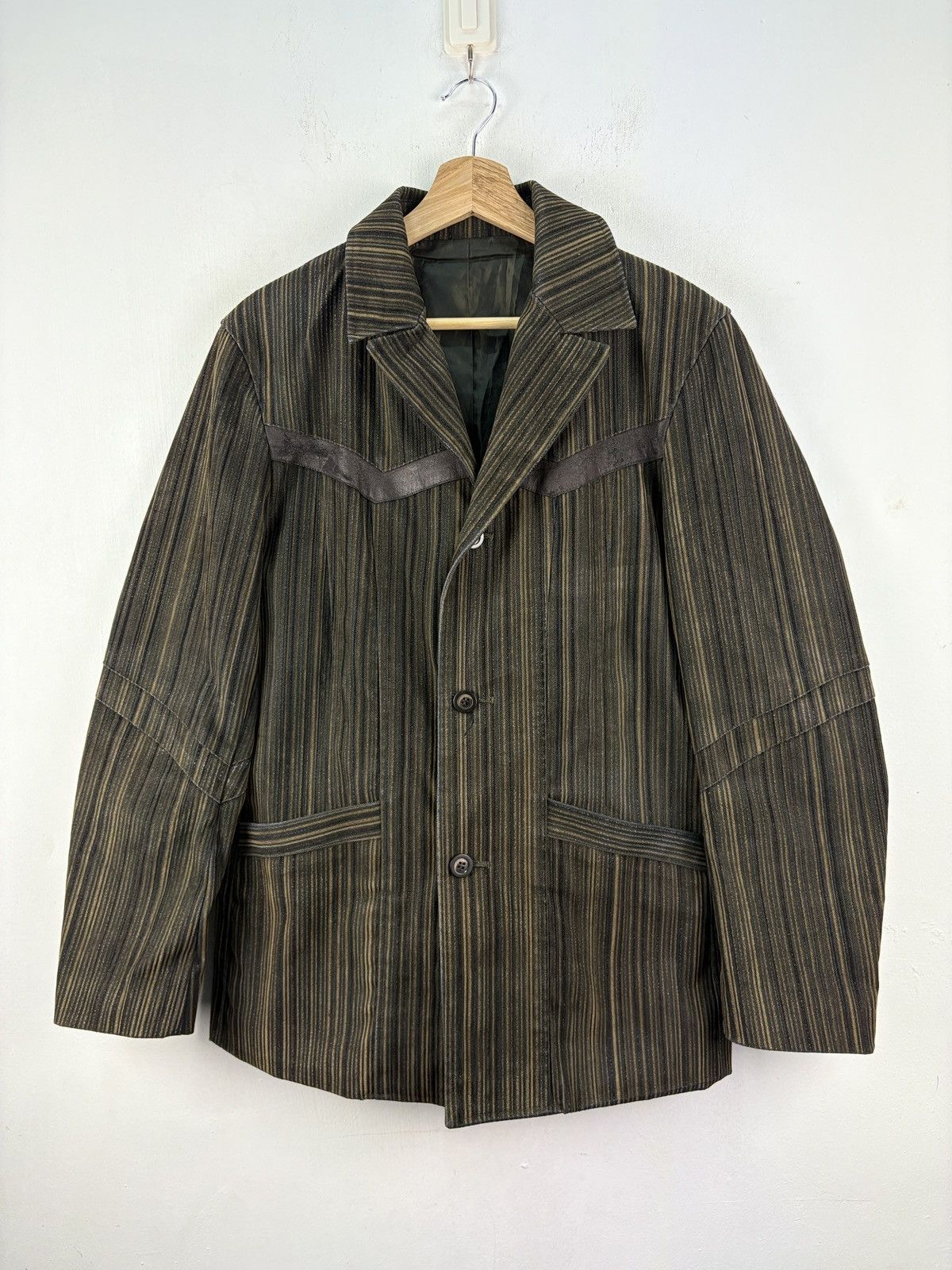 Vintage Vintage Buona Fortun Corduroy Blazer Jacket Striped Leather Size US L / EU 52-54 / 3 - 1 Thumbnail
