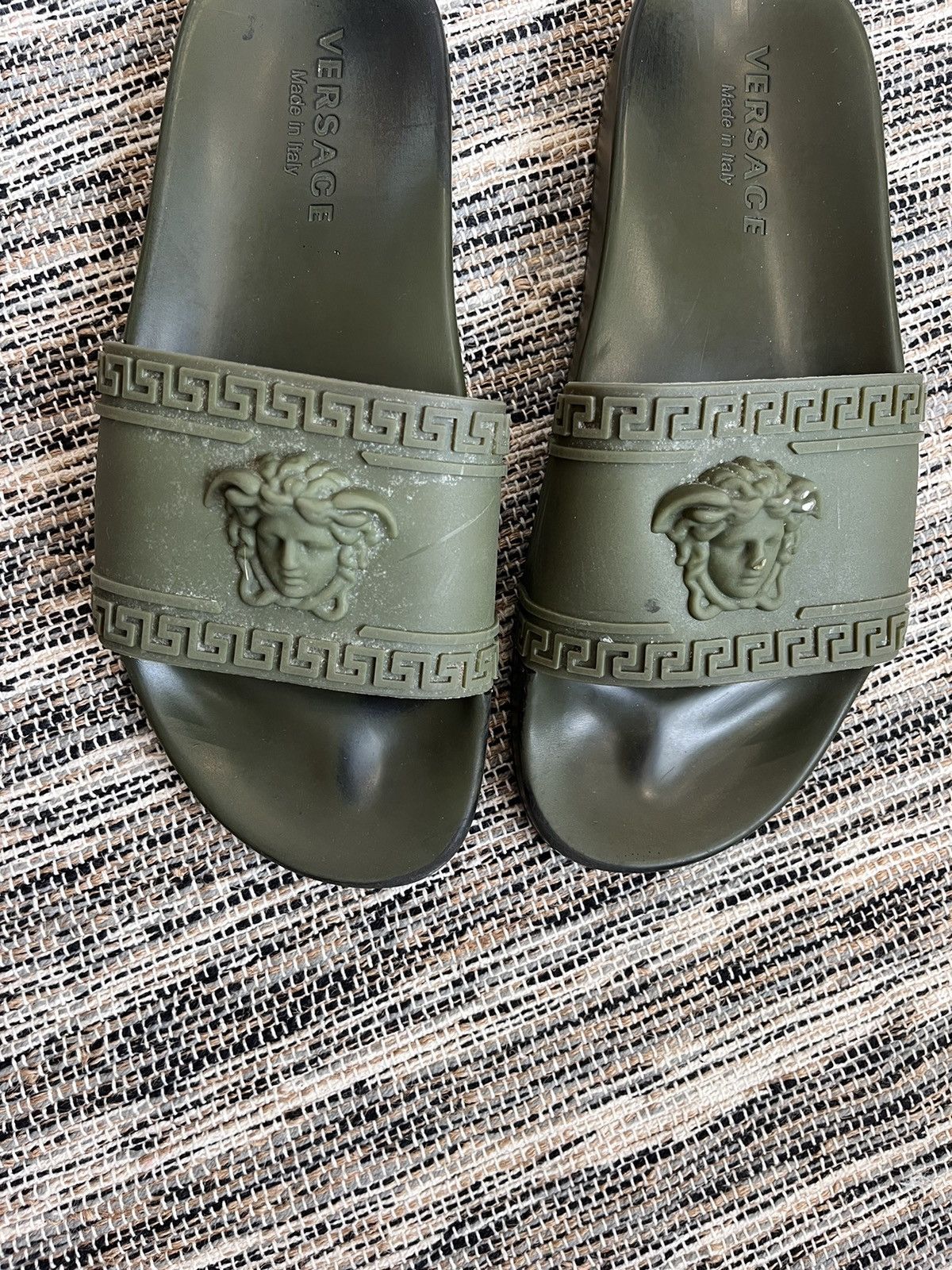 Versace VERSACE PALAZZO SLIDERS GREEN LUXURY MINIMALISTIC Size US 8 / EU 41 - 6 Thumbnail