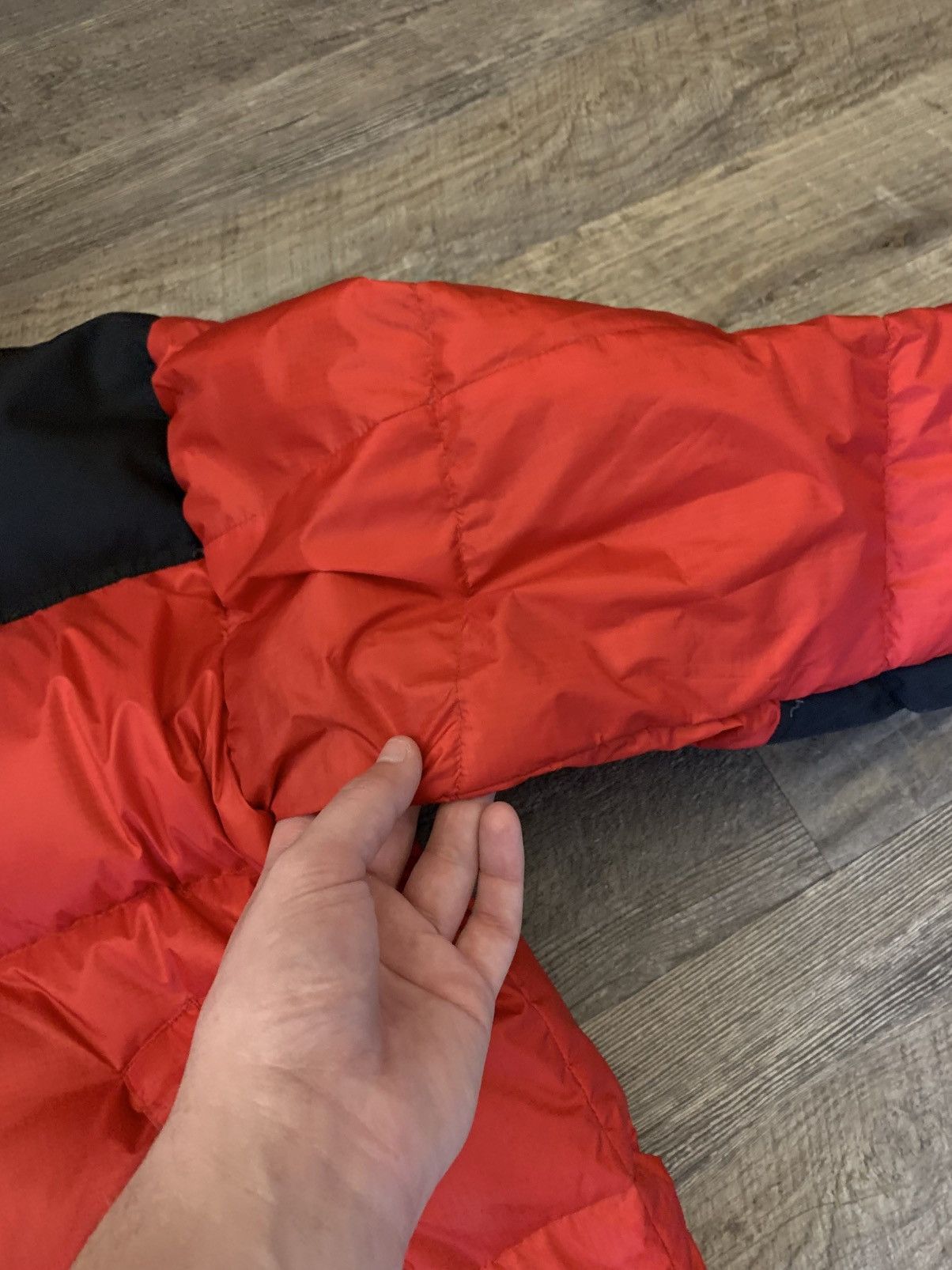 The North Face × Vintage Vintage 1990s The North Face Red And Black Puffer Jacket Size US M / EU 48-50 / 2 - 4 Thumbnail