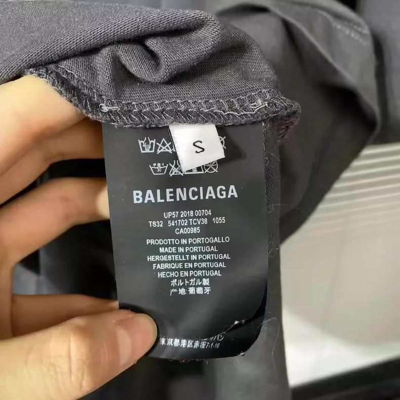 Balenciaga Balenciaga Band portrait short sleeve Size US S / EU 44-46 / 1 - 4 Thumbnail