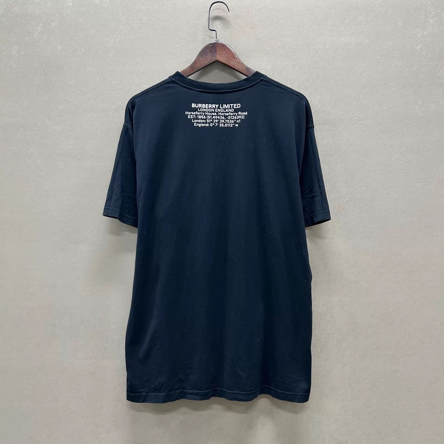 Burberry BURBERRY 99New Black Shark Print Oversize SS L Size US L / EU 52-54 / 3 - 2 Thumbnail