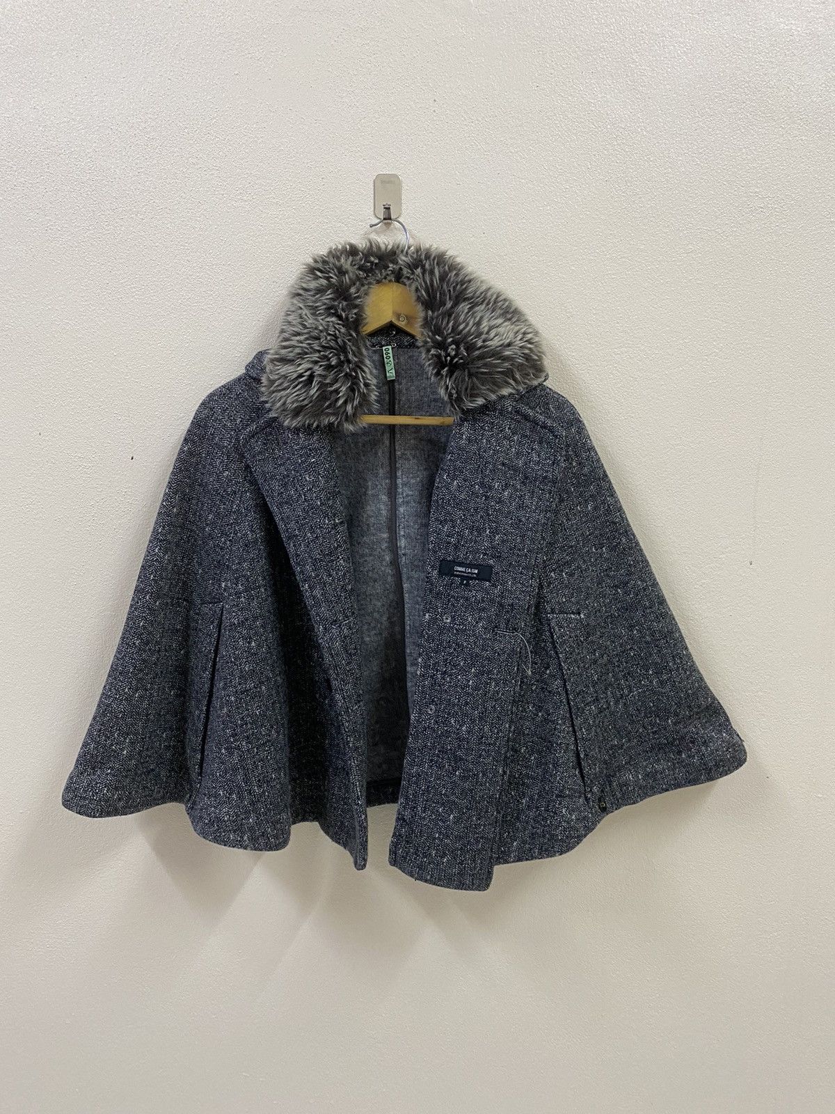 Comme Ca Ism × Japanese Brand Comme Ca Ism Poncho Fur Jacket Size M / US 6-8 / IT 42-44 - 2 Thumbnail