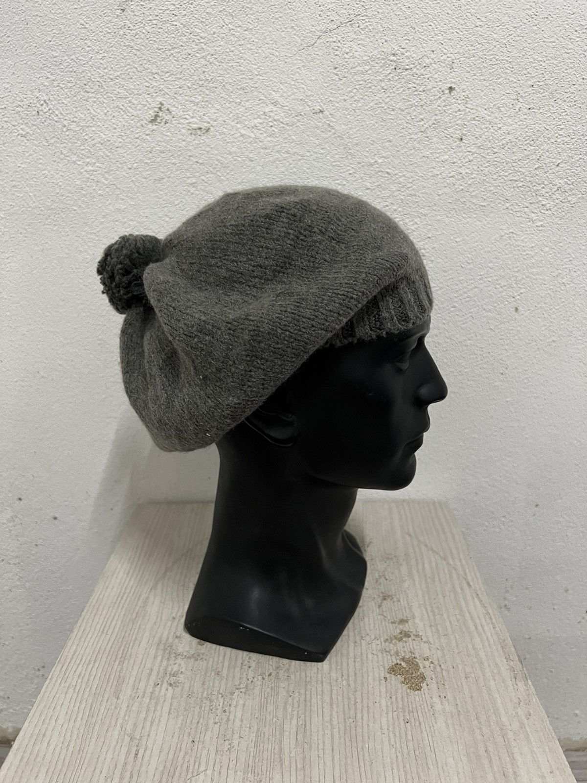 Uniqlo Uniqlo plain beanie hat Size ONE SIZE - 4 Thumbnail