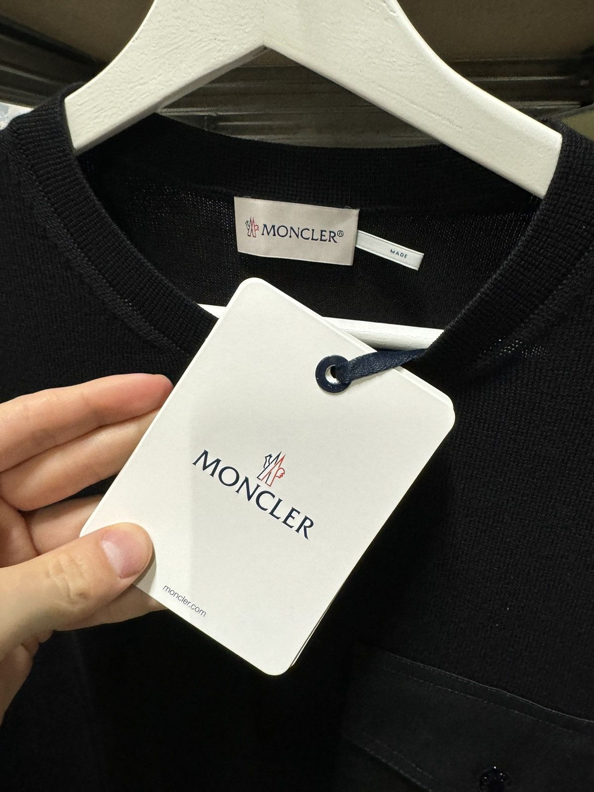 Moncler Moncler Logo Embossed Pocket Sweatshirt NEW 790$ Size US XL / EU 56 / 4 - 7 Thumbnail