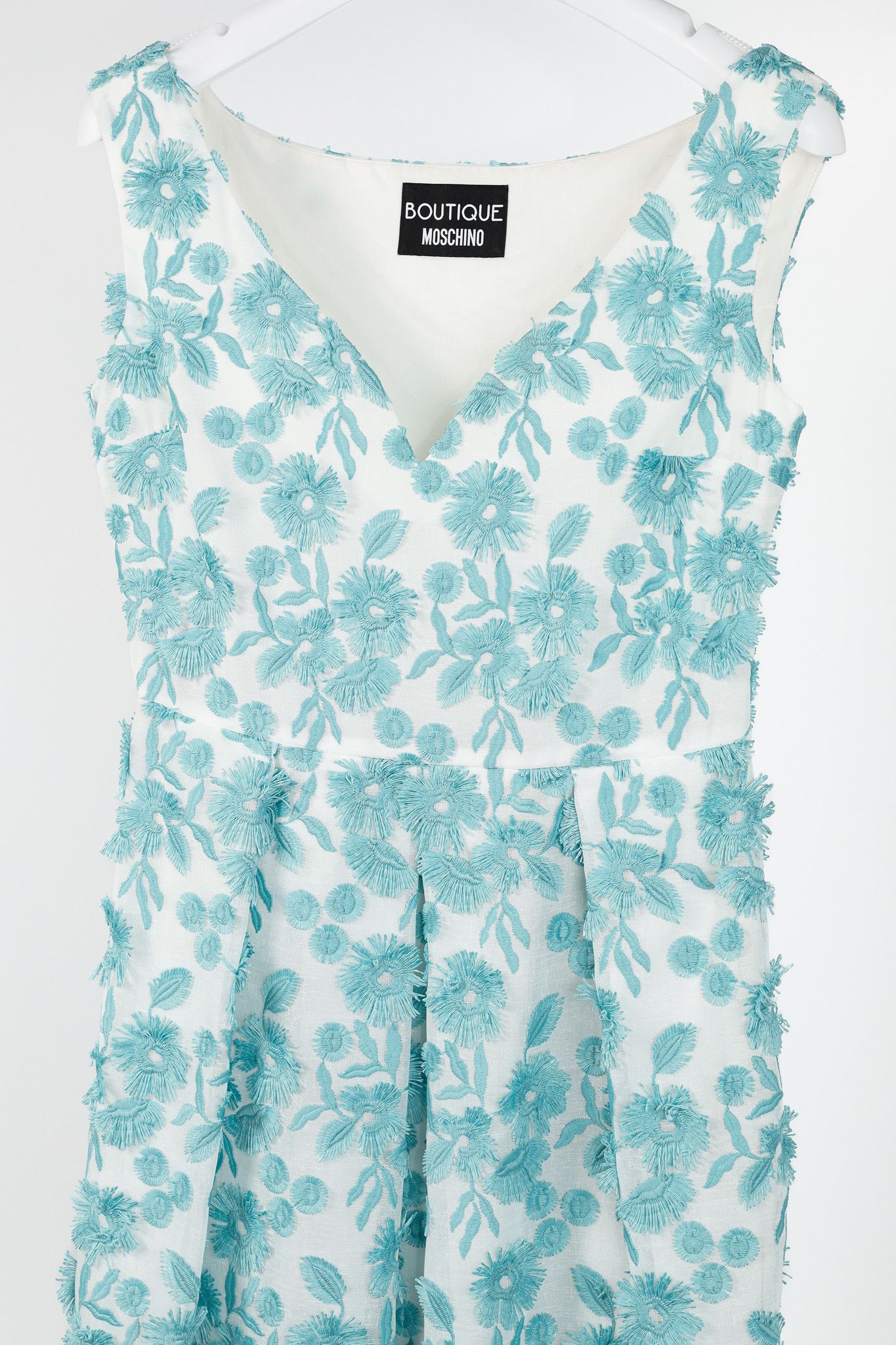 Boutique Moschino Boutique Moschino White & Blue Floral-Embroidered Maxi Dress Size M / US 6-8 / IT 42-44 - 3 Thumbnail