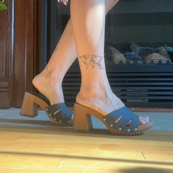 Vintage Vintage 90s y2k Bratz Blue Suede Leather Chunky Heel Sandals Size US 9 / IT 39 - 1 Thumbnail