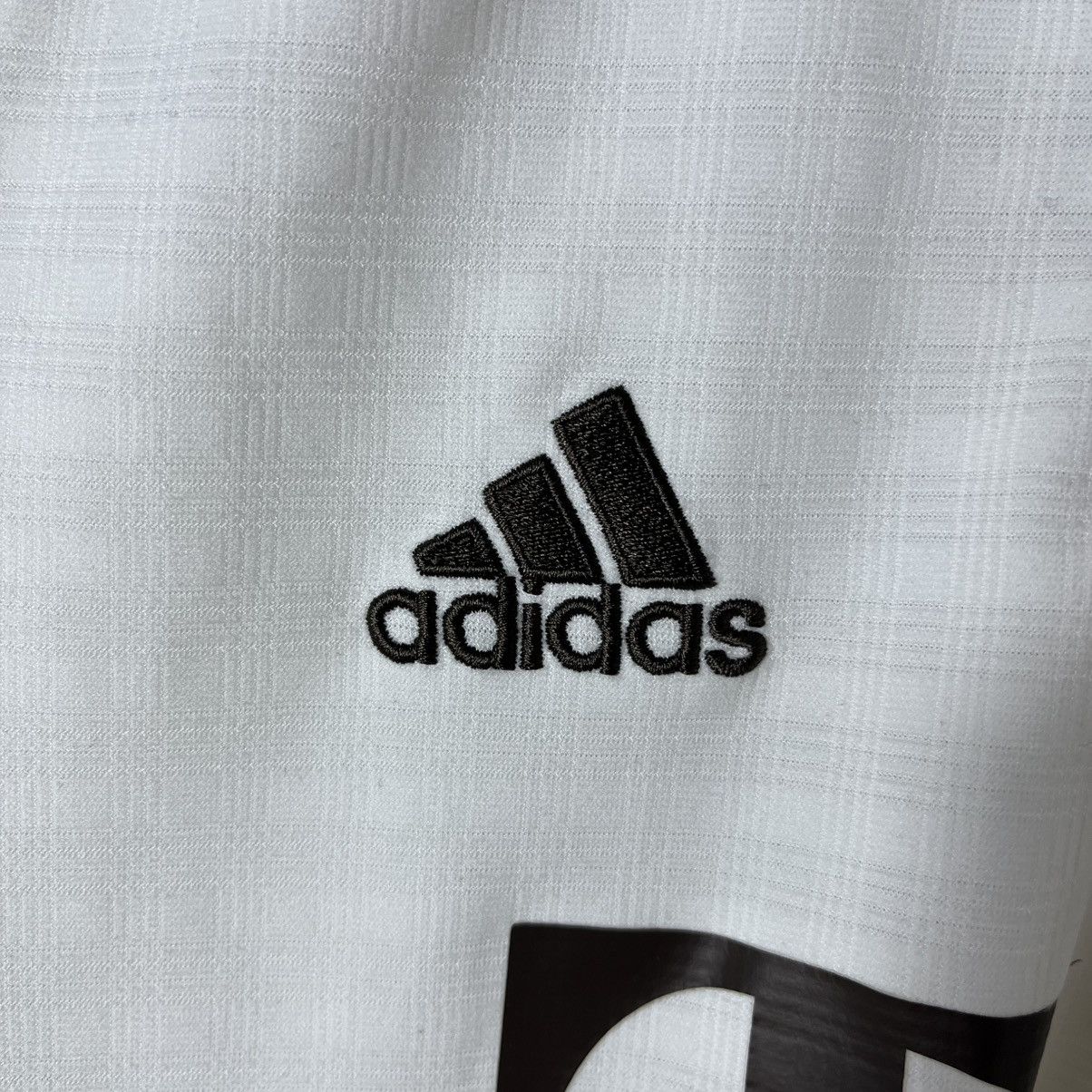 Adidas Adidas FC Bayern Munich 2013/2014 Away Football Jersey Size US S / EU 44-46 / 1 - 3 Thumbnail