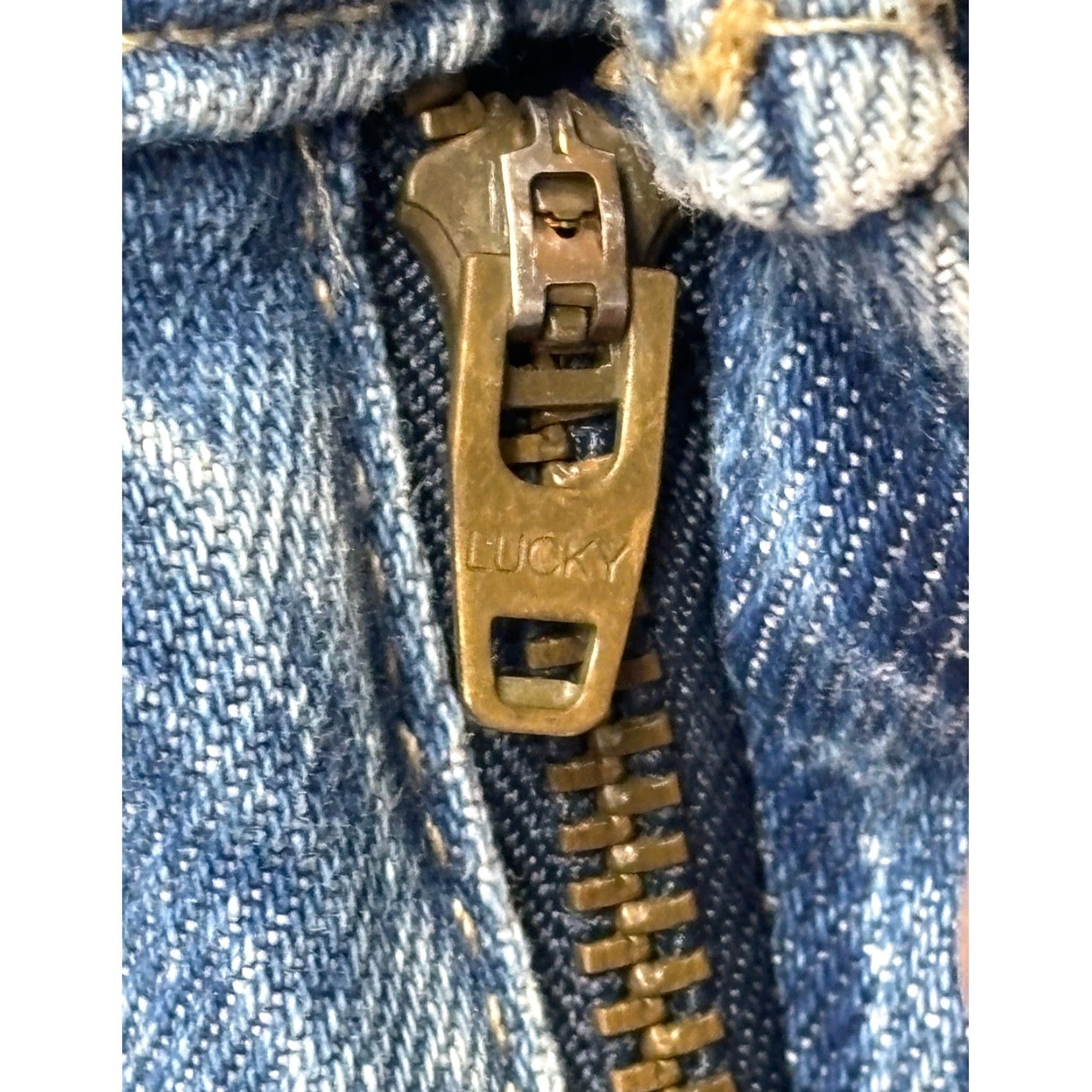 Lucky Brand NWT Lucky Brand Lucky Legend Baggy Wide-Leg Jeans Blue 29 32W 31Inseam Embroidered Bow 5-Pocket Denim Jeans Womens behouden Size 29" - 3 Thumbnail