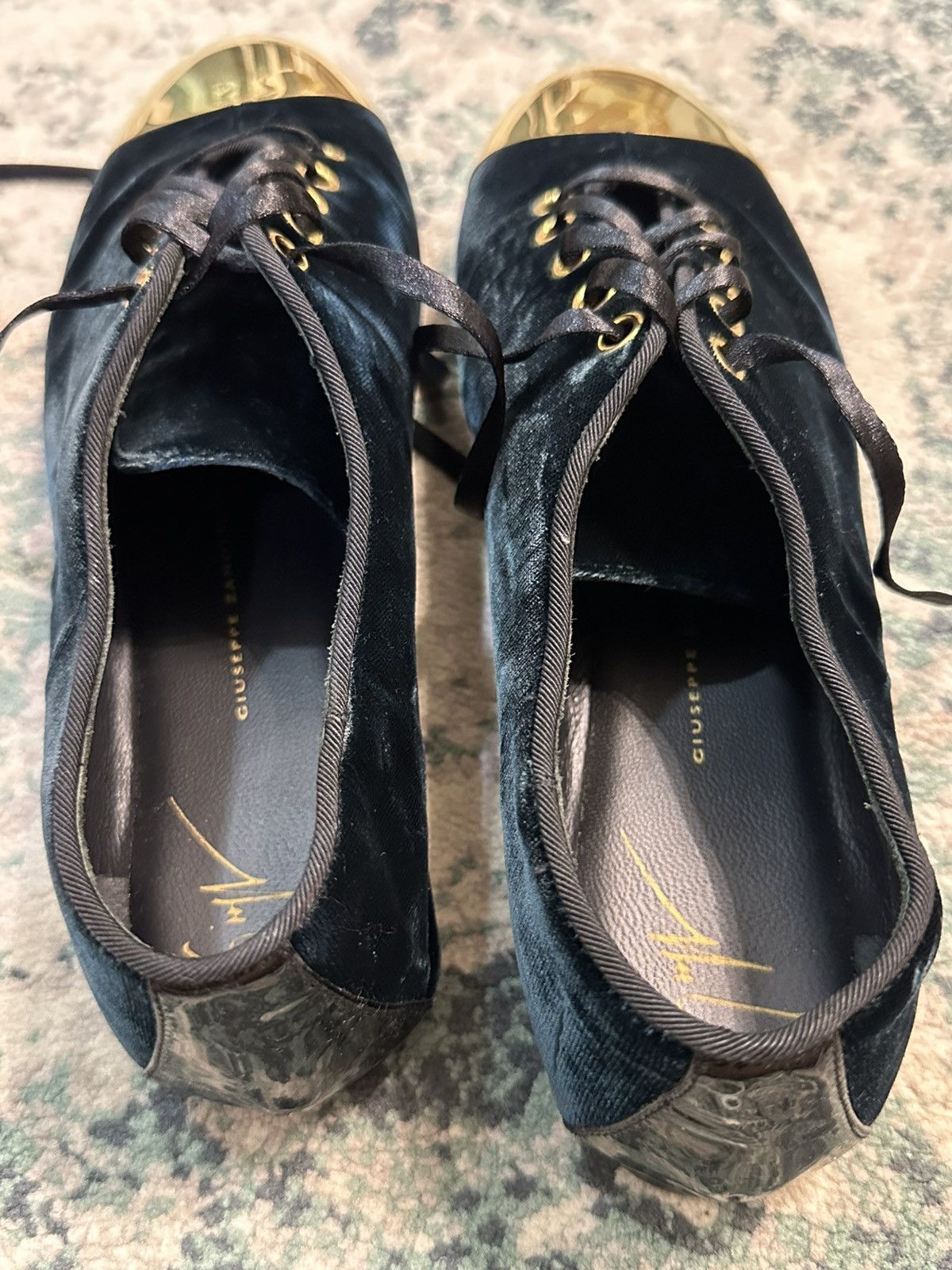 Giuseppe Zanotti Giuseppe Zanotti Black Velvet Metal Cap Toe Oxfords Size 37 Size US 7 / IT 37 - 17 Thumbnail