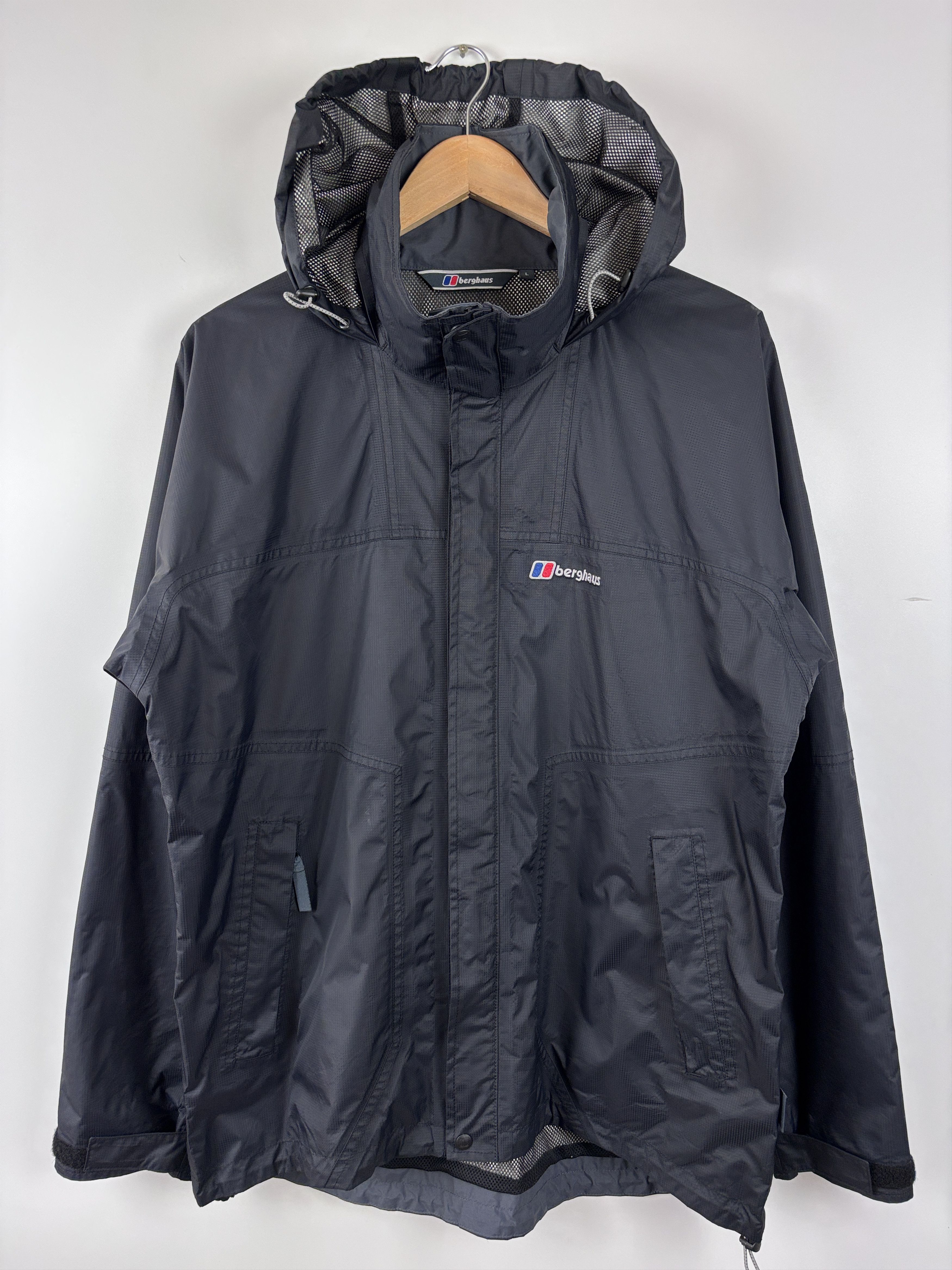 Berghaus Berghaus Waterproof Outdoor Hiking Jacket Raincoat Black L Size US L / EU 52-54 / 3 - 1 Thumbnail