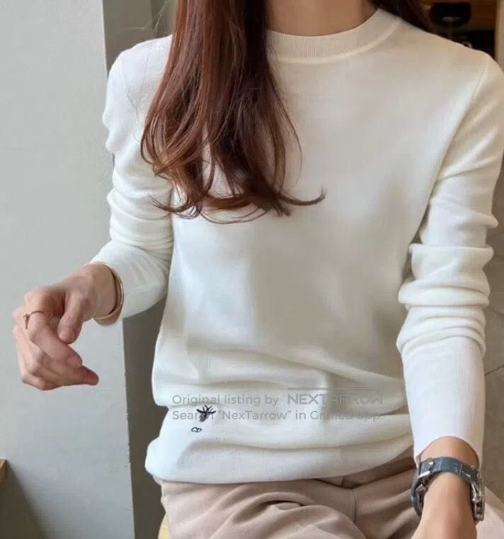 Dior Dior Beige bee embroidered cashmere round-neck long-sleeve Size M / US 6-8 / IT 42-44 - 7 Thumbnail