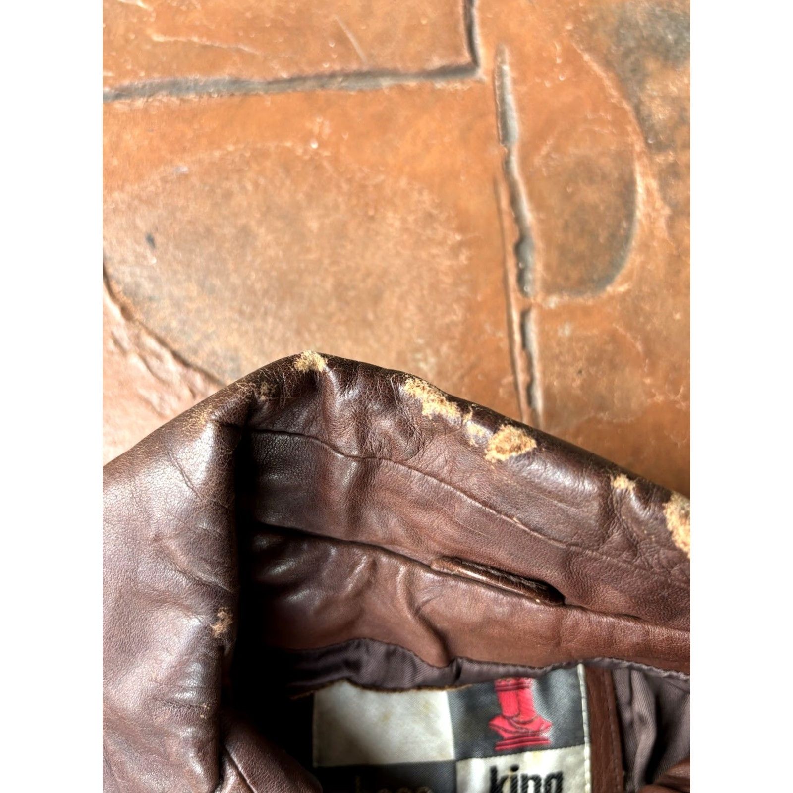 Vintage VINTAGE Chess King Leather Jacket Jacket 40 Red Full Zip Mens Size US XXS / EU 40 - 7 Thumbnail