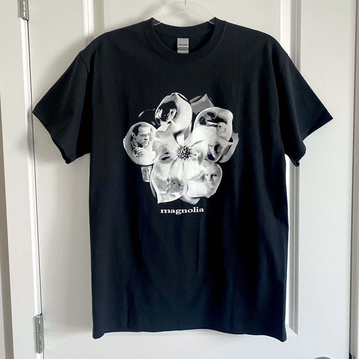 Gildan Fraser Croll Magnolia T-Shirt Size US M / EU 48-50 / 2 - 1 Thumbnail