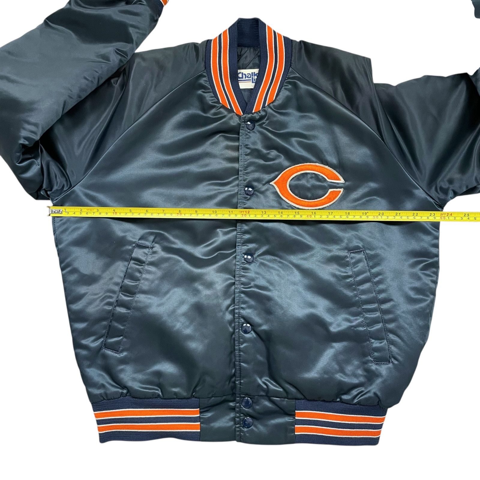NFL VTG 80s CHICAGO BEARS CHALK LINE SATIN JACKET SPELL OUT Sz M Size US M / EU 48-50 / 2 - 13 Thumbnail