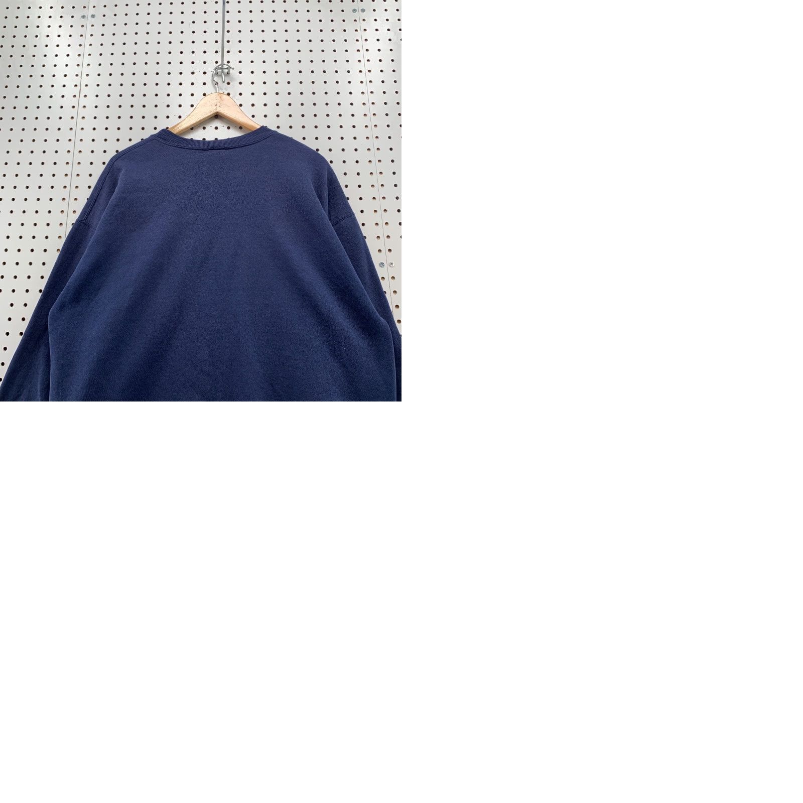Russell Athletic VINTAGE Russell Athletic Sweatshirt Crewneck XL Men Blue 90s Distressed Paint Pullover Sweatshirt Size US XL / EU 56 / 4 - 11 Thumbnail