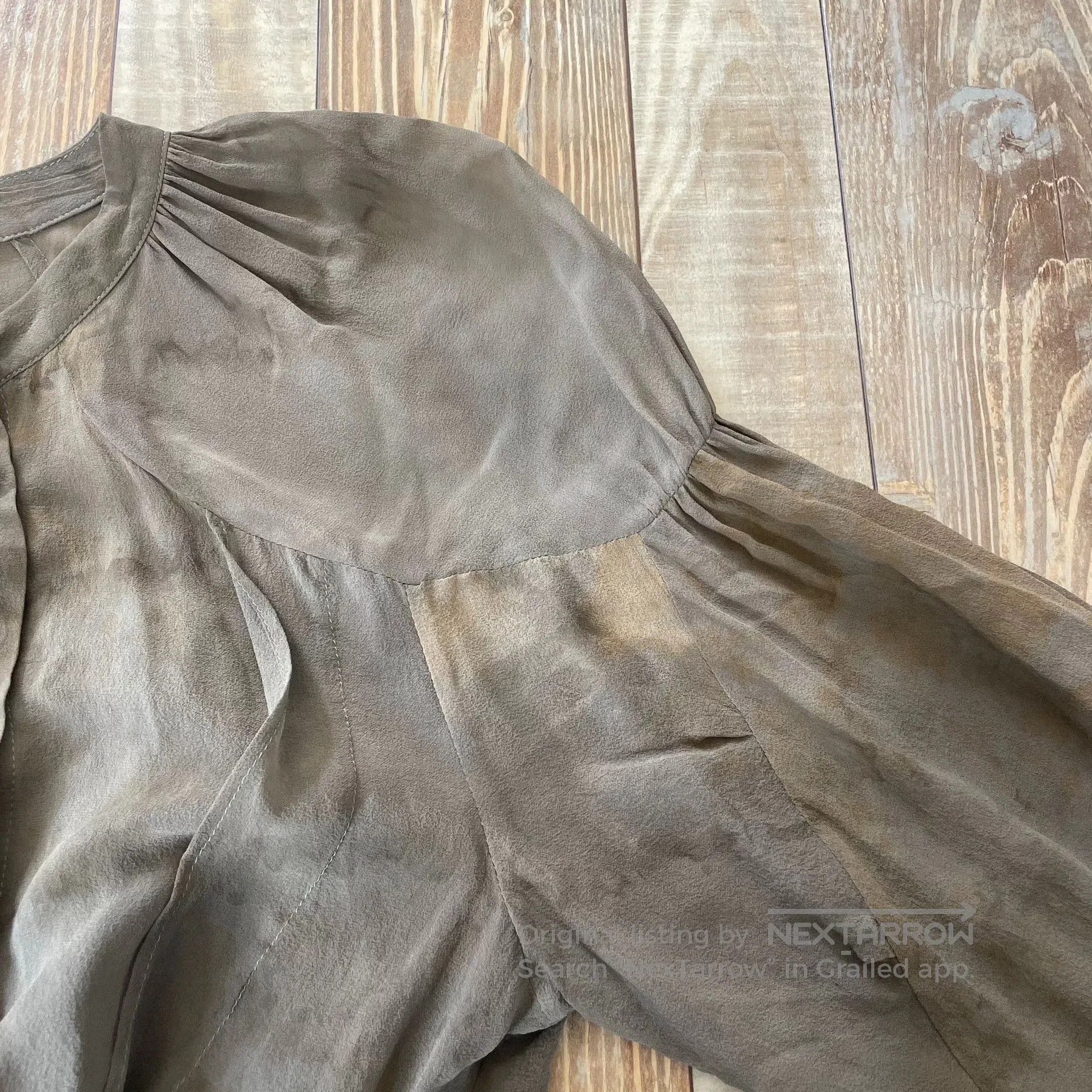 Elwood Elywood Puffed Sleeve Distressed Silk Blouse. Size M / US 6-8 / IT 42-44 - 4 Thumbnail