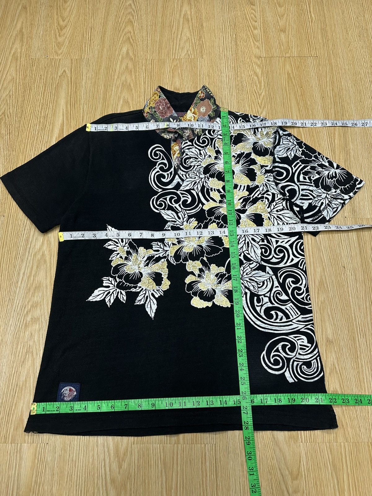 Karakuri Tamashii Vintage Sukajan Art Flower Koi Tshirt A891 Size US L / EU 52-54 / 3 - 6 Thumbnail