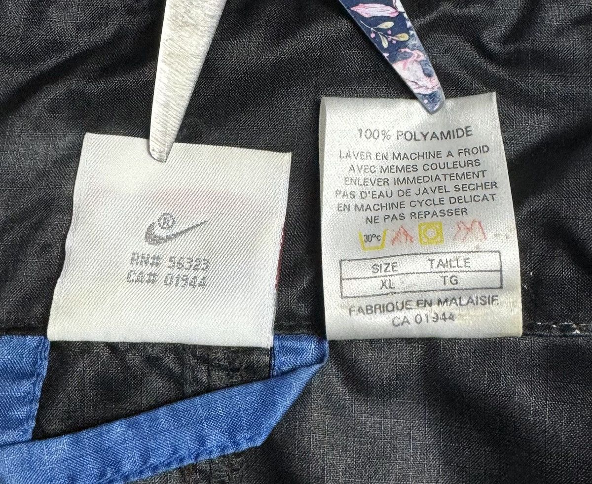 Nike 1990s Nike Vintage Nylon Track Jacket Small Logo size XL Size US XL / EU 56 / 4 - 13 Thumbnail