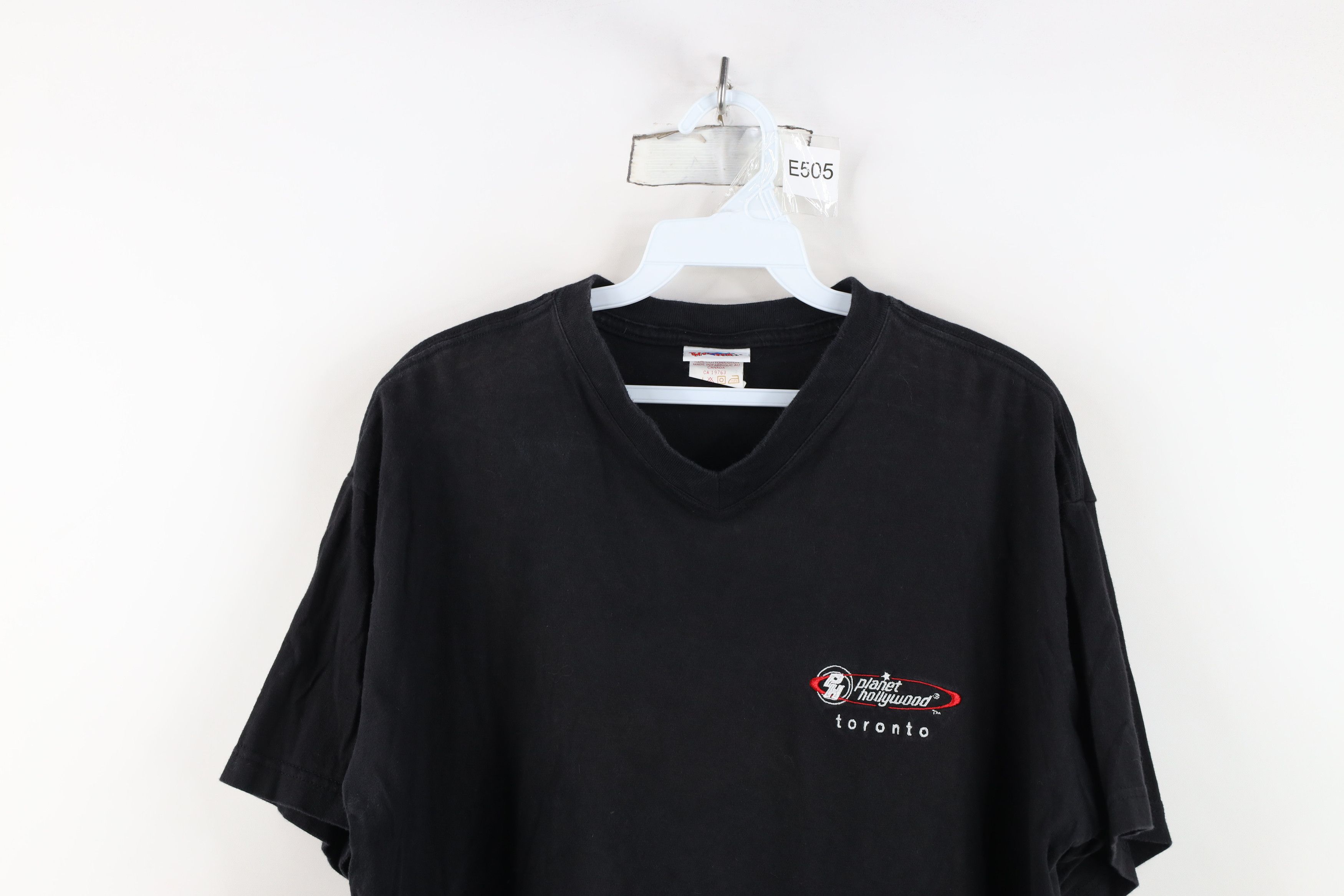 Vintage Vintage 90s Planet Hollywood Spell Out Toronto T-Shirt Black Size US L / EU 52-54 / 3 - 2 Thumbnail